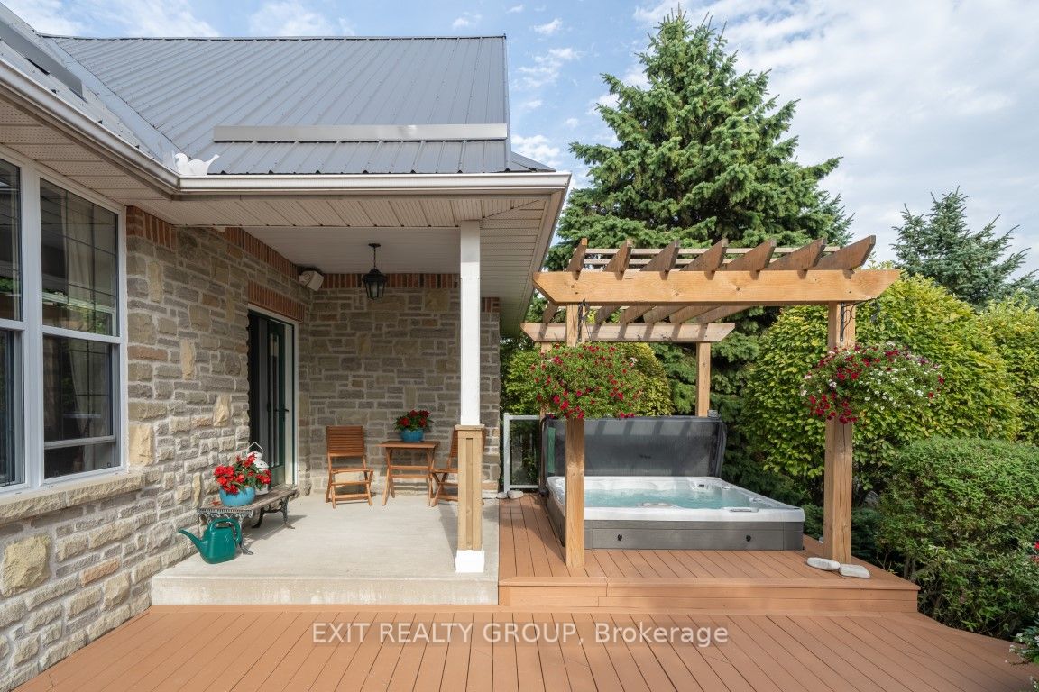 17413 Loyalist Pkwy