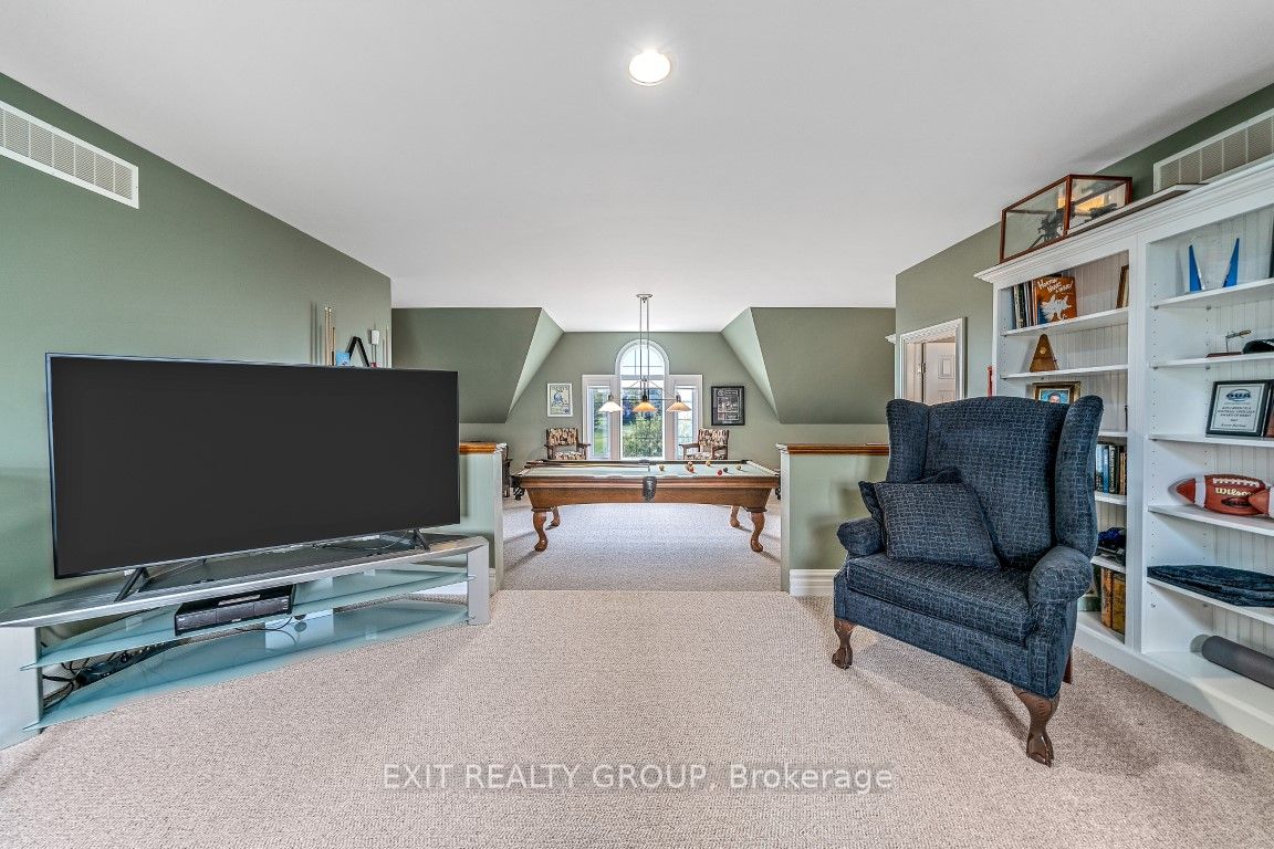 17413 Loyalist Pkwy