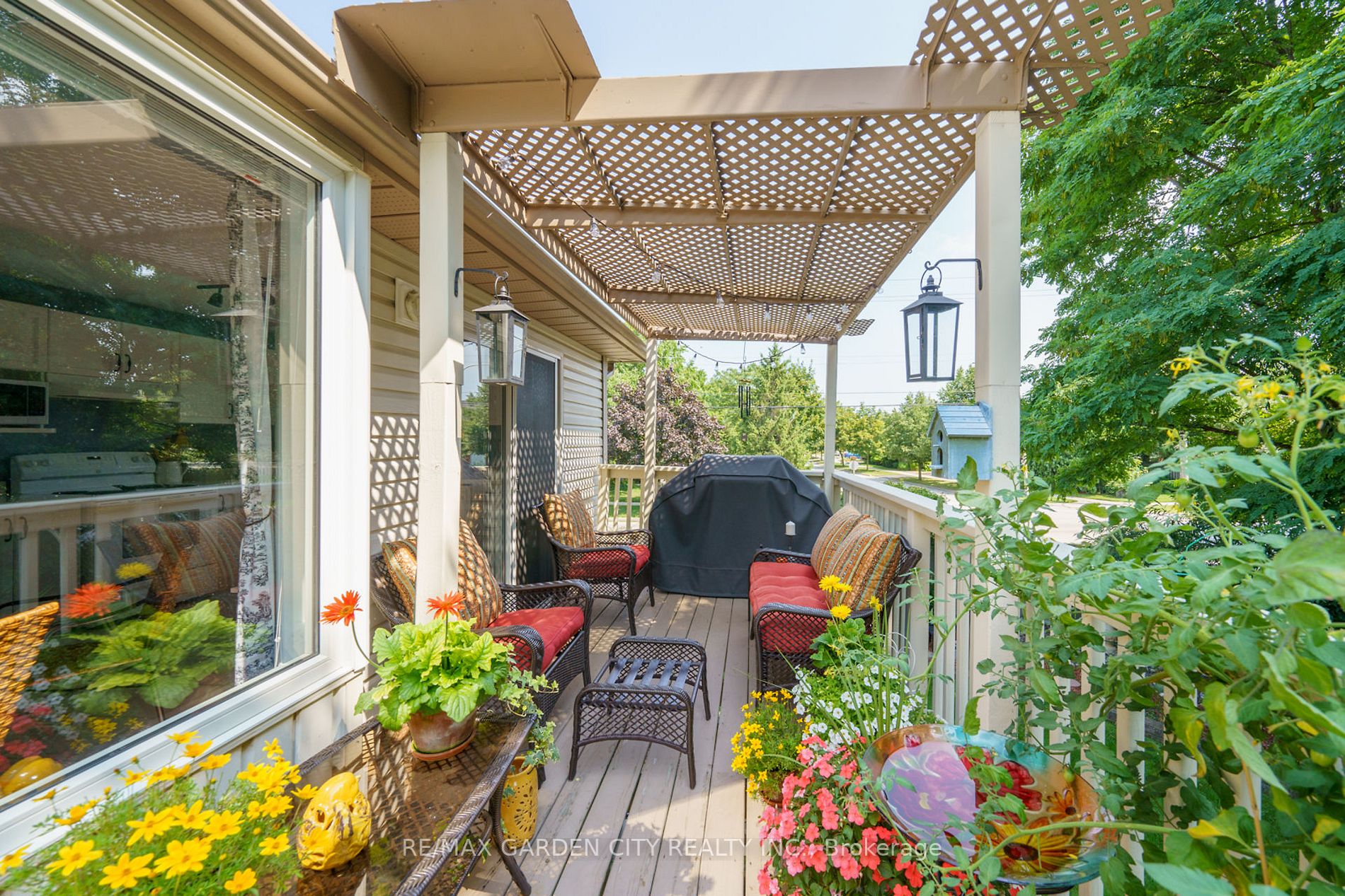 76 Palmer Rd