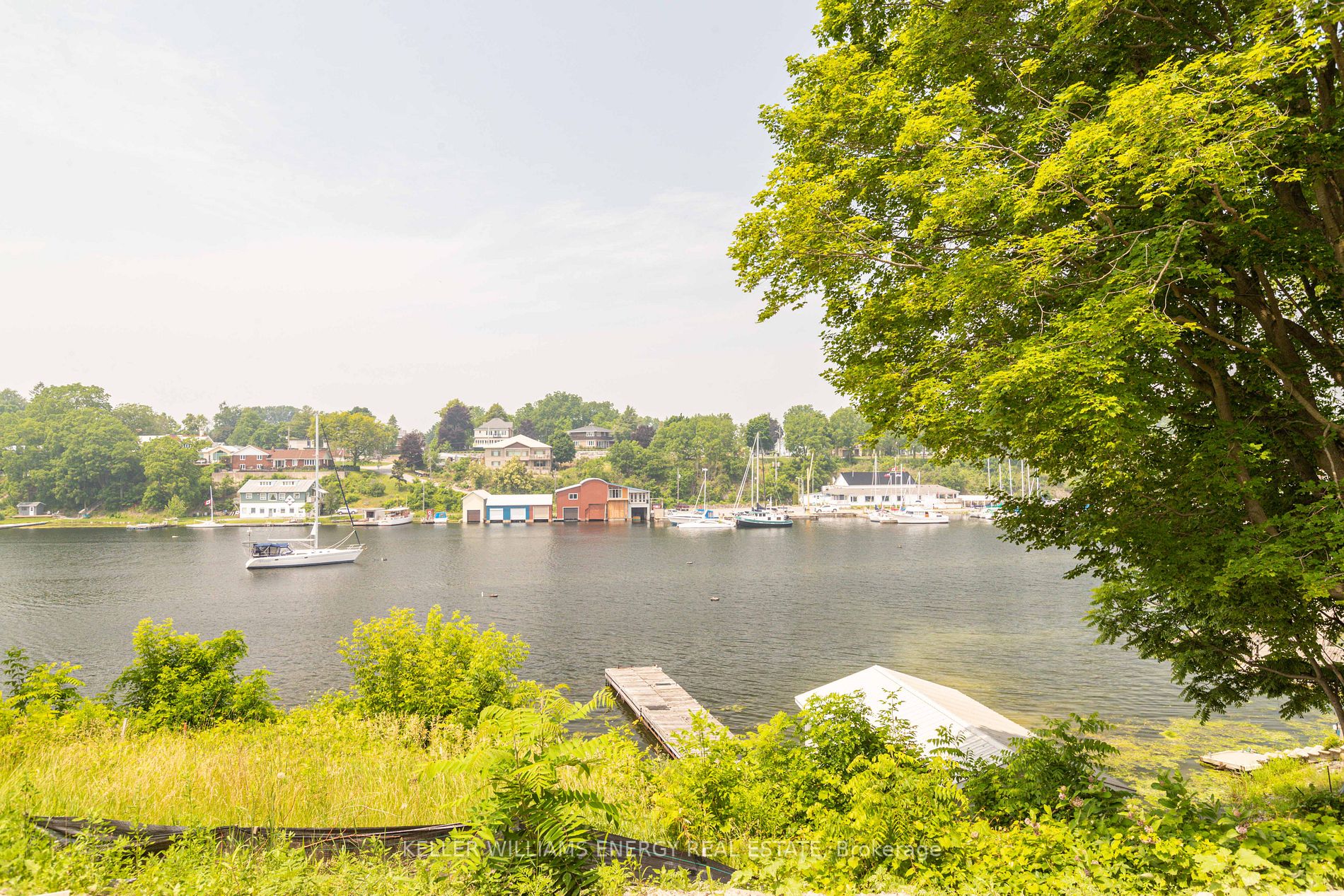 125 Villeneuve Dr