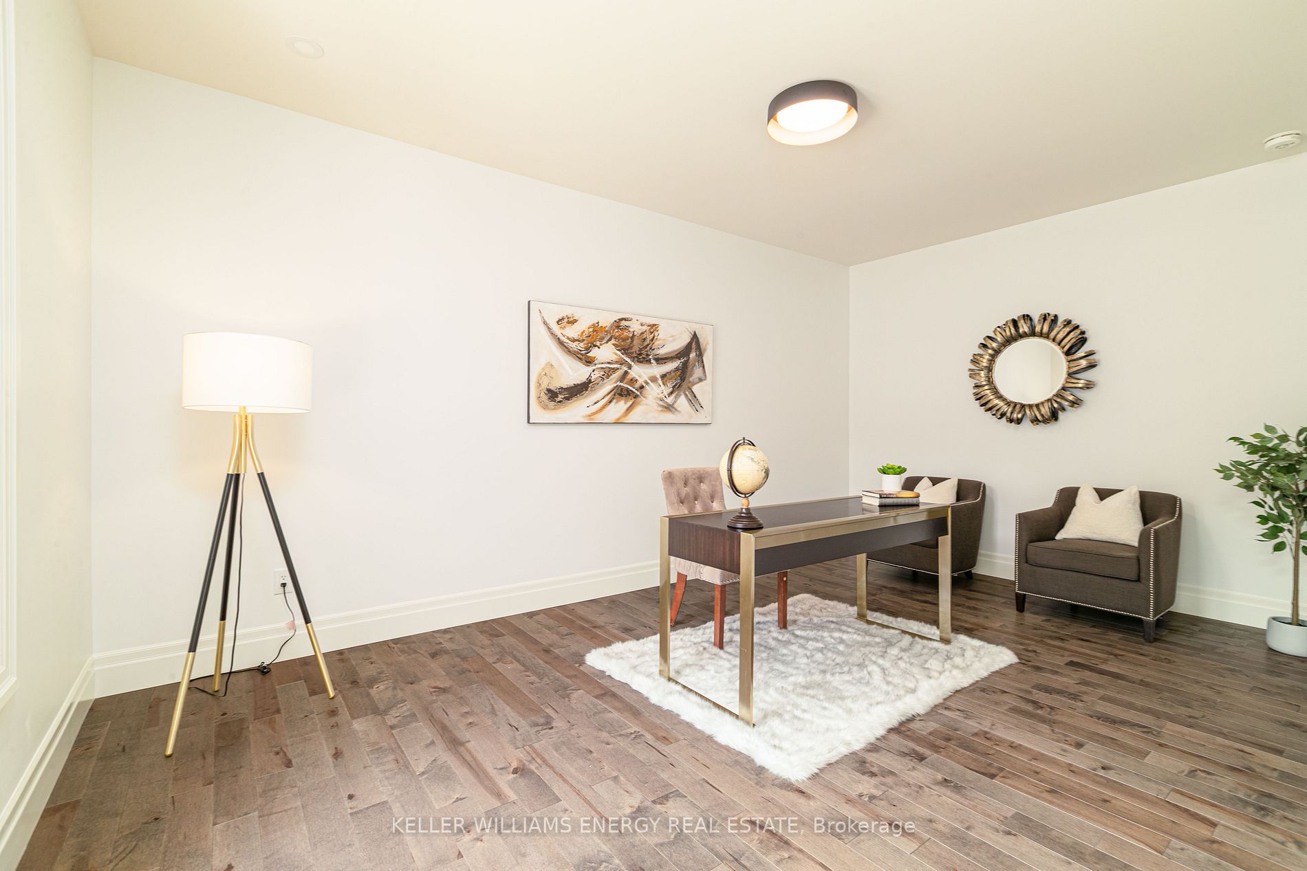 125 Villeneuve Dr