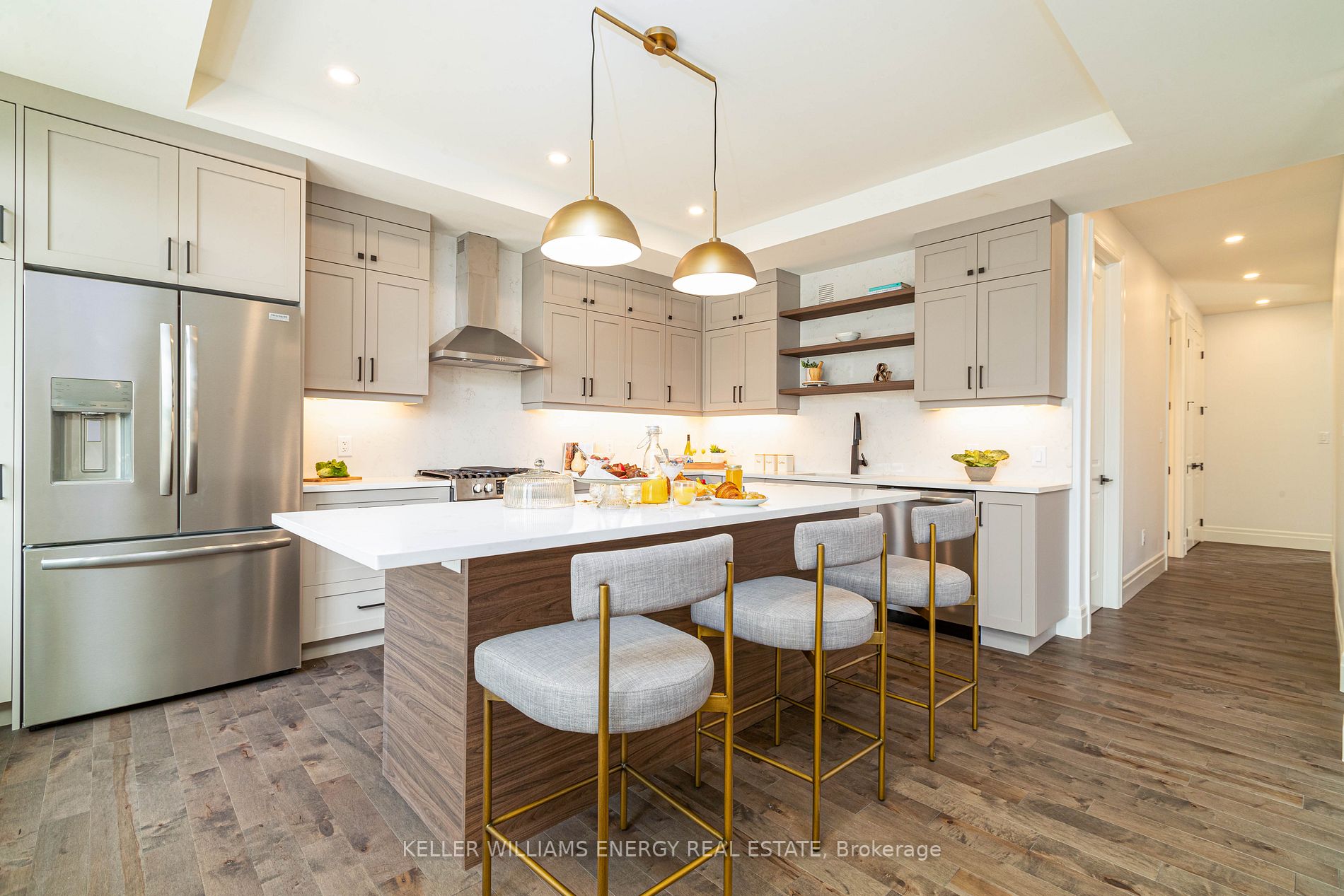 125 Villeneuve Dr