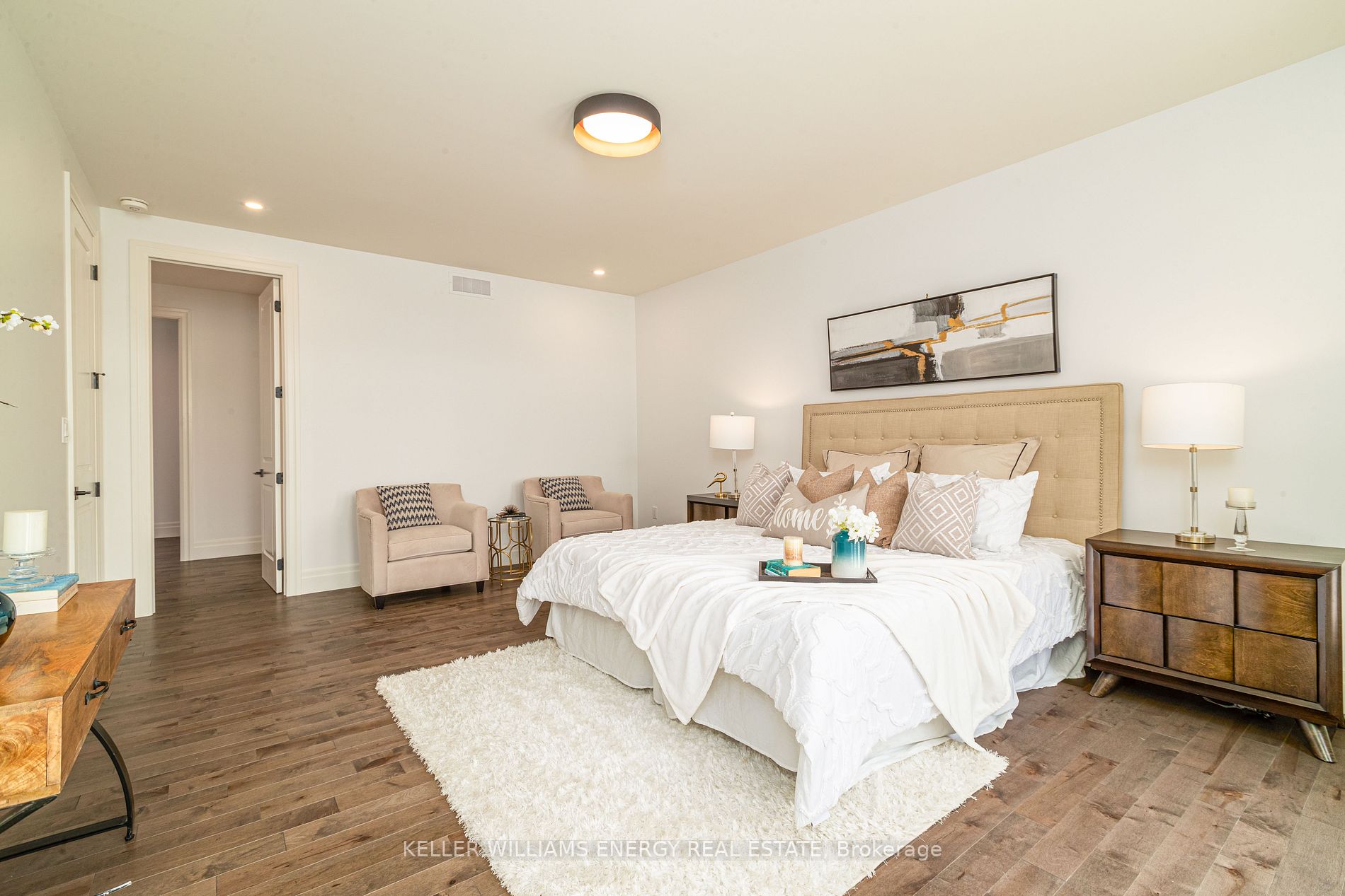 125 Villeneuve Dr