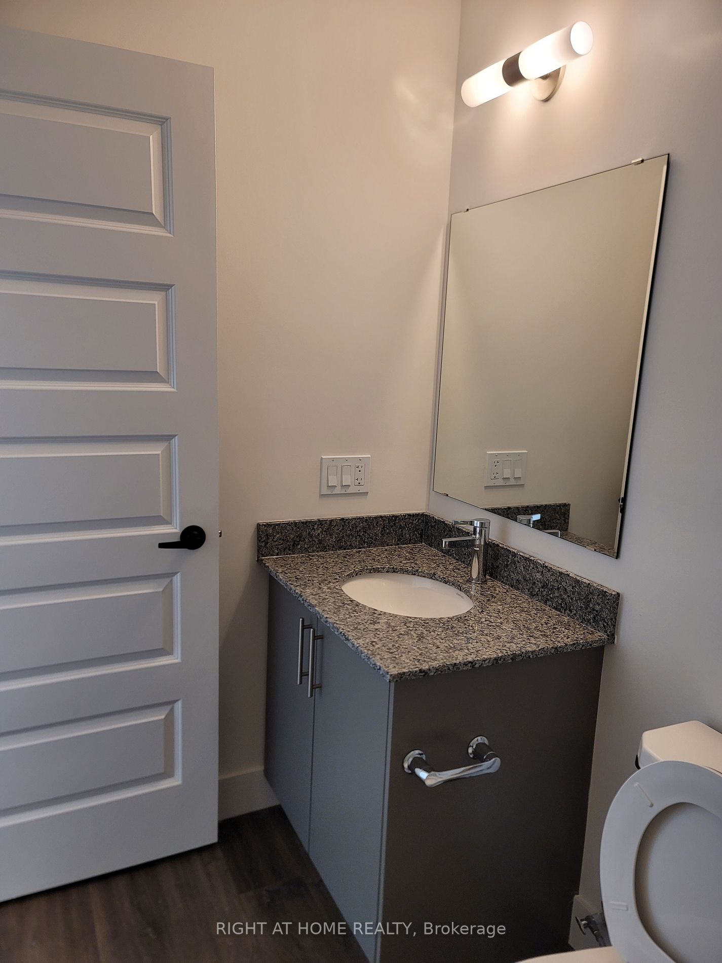 1101 Lackner Pl, #414