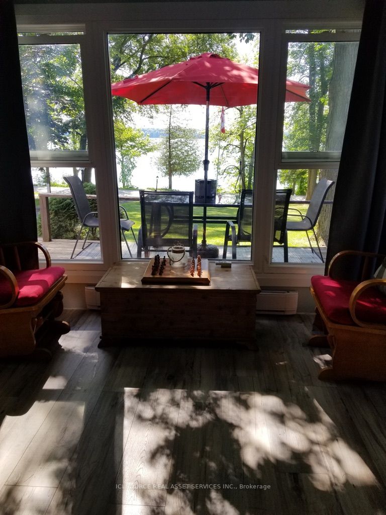 251 Avery Point