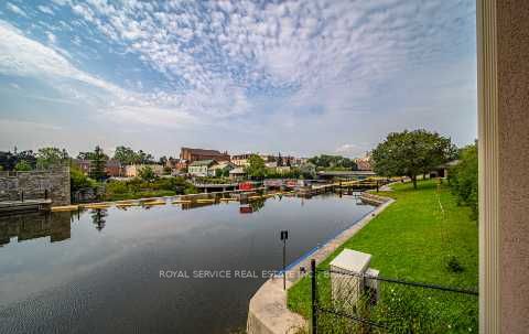 25 King St, #207