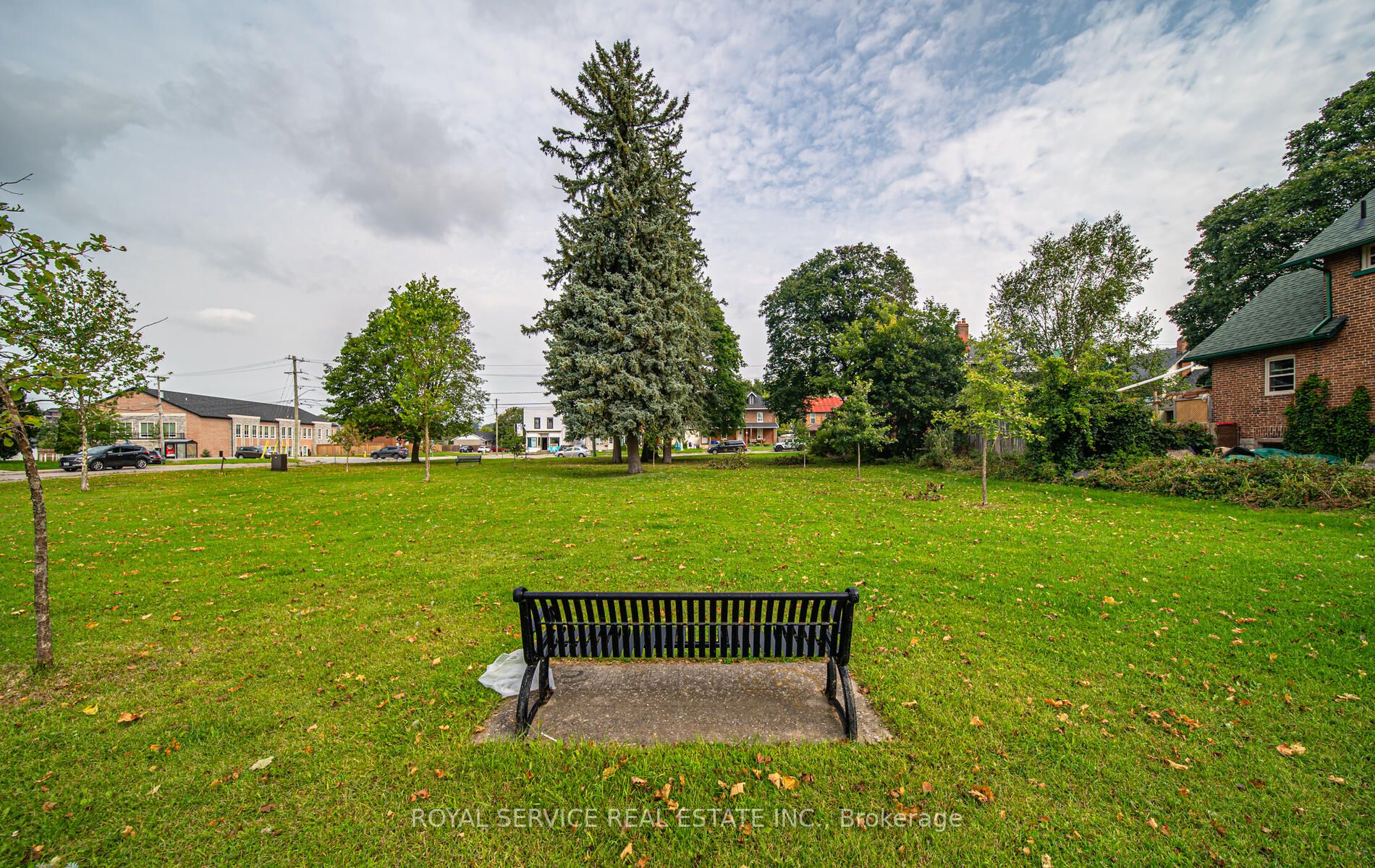 25 King St, #207