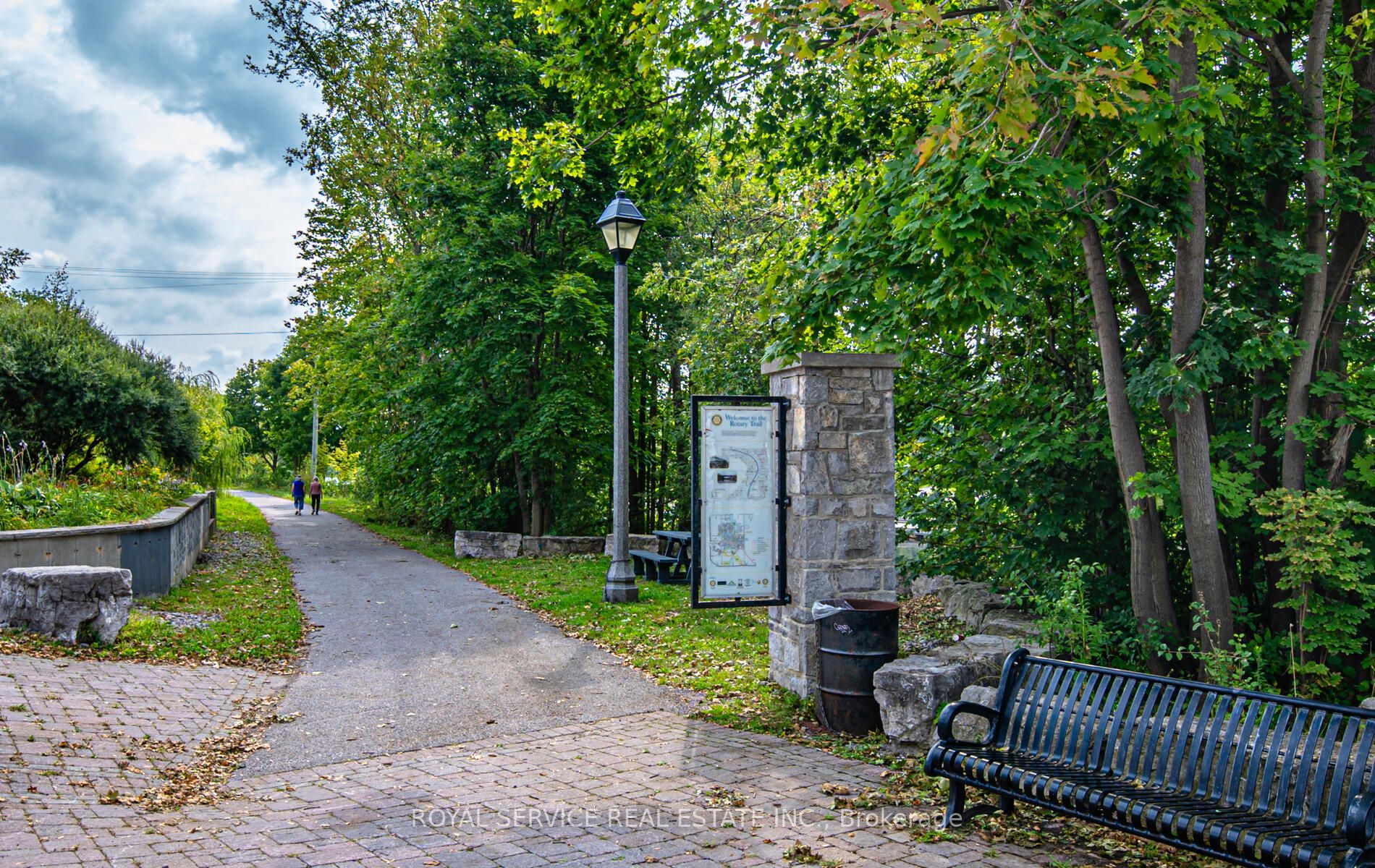 25 King St, #207