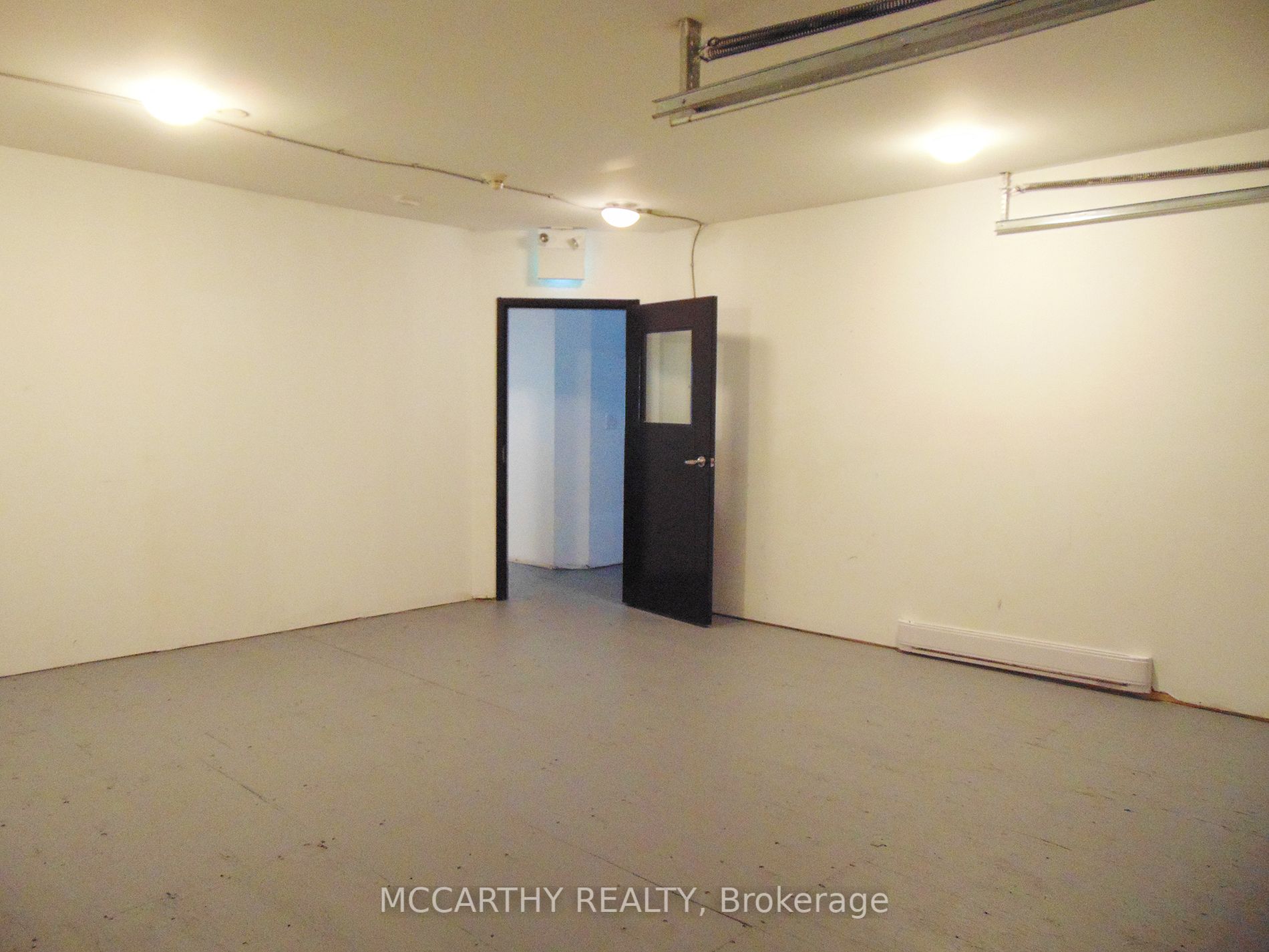 138 Main St W, #104
