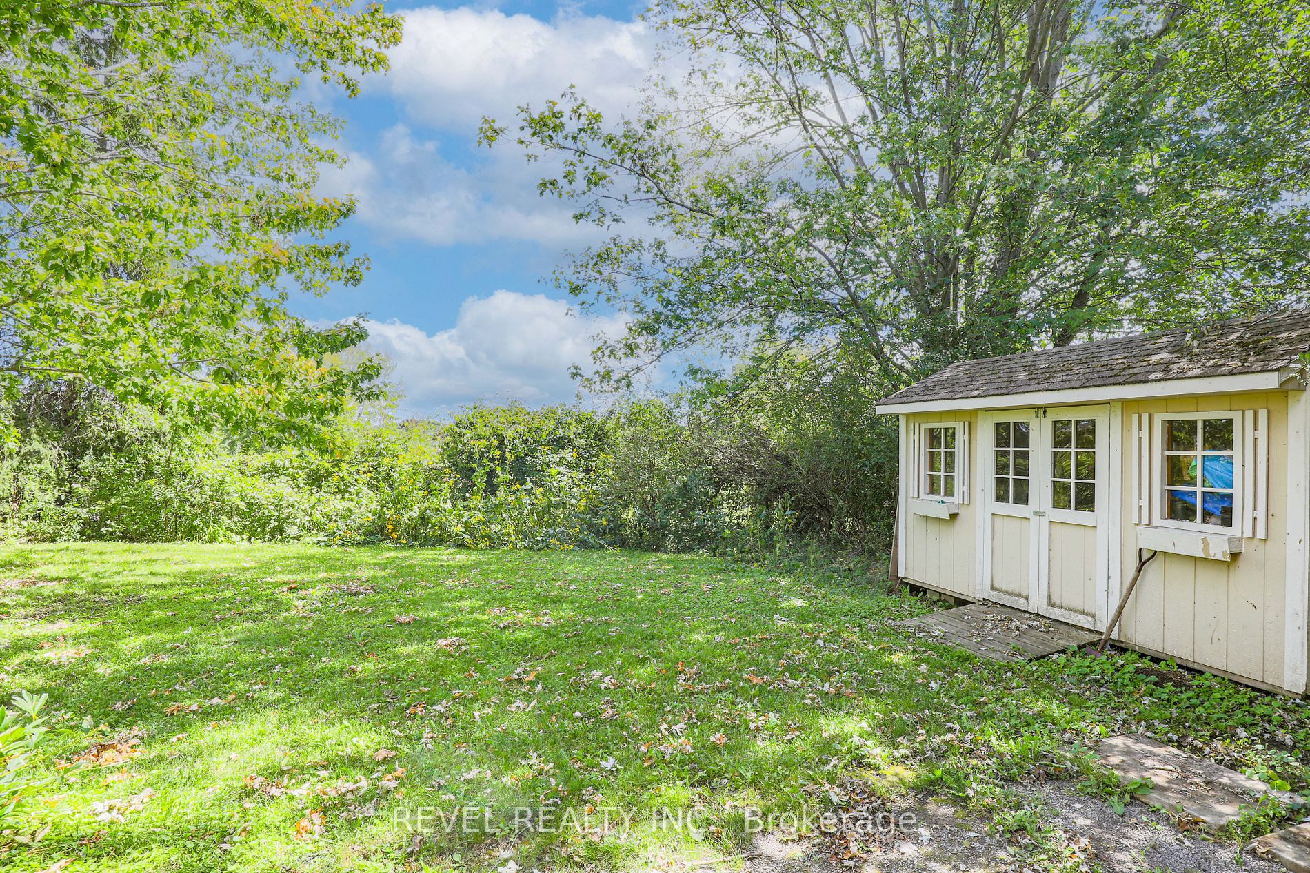 43 Elaine Drive