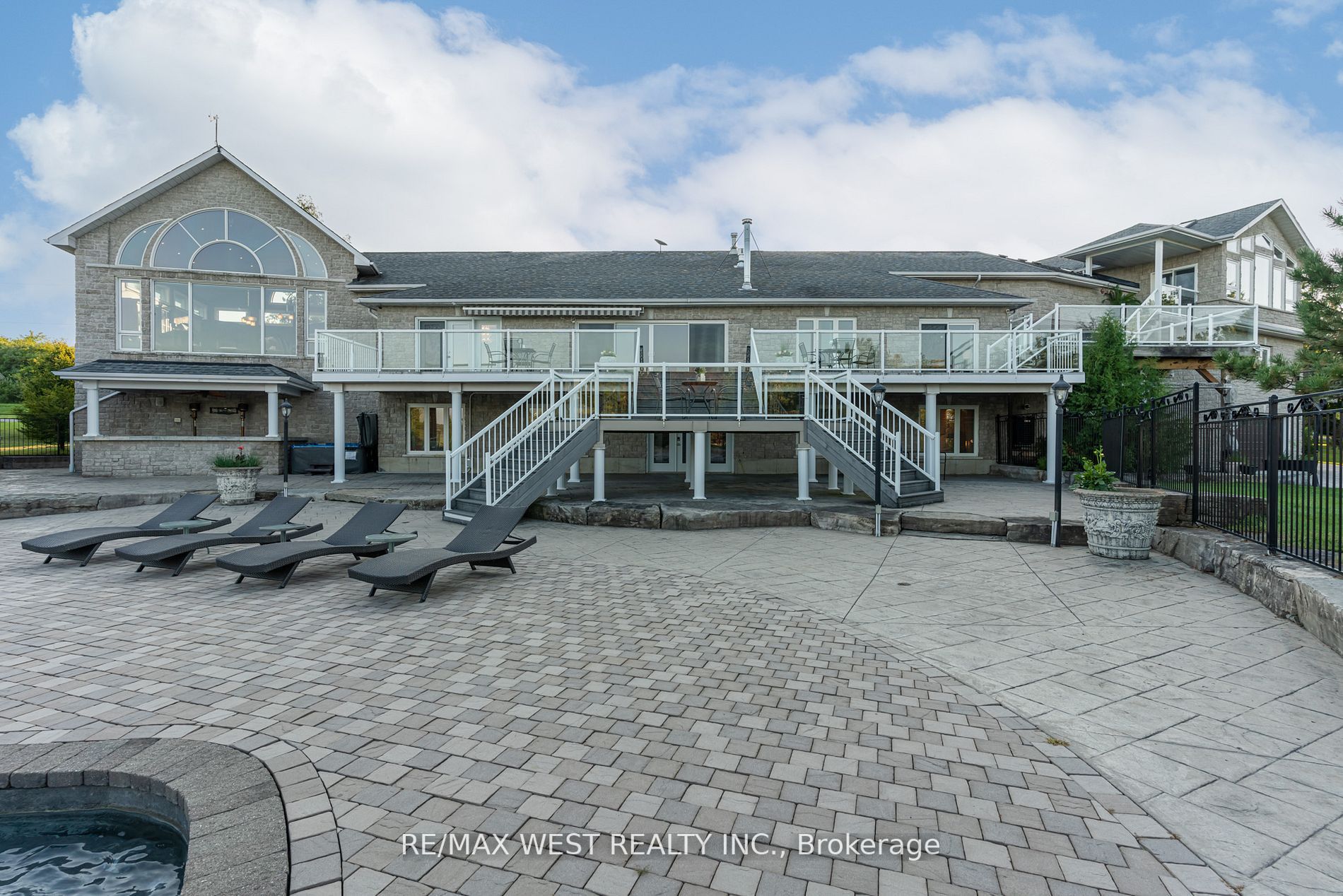 31 Wispi Shore Road