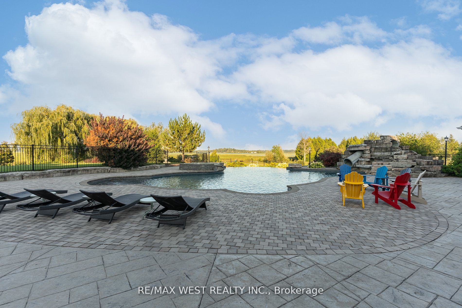 31 Wispi Shore Road