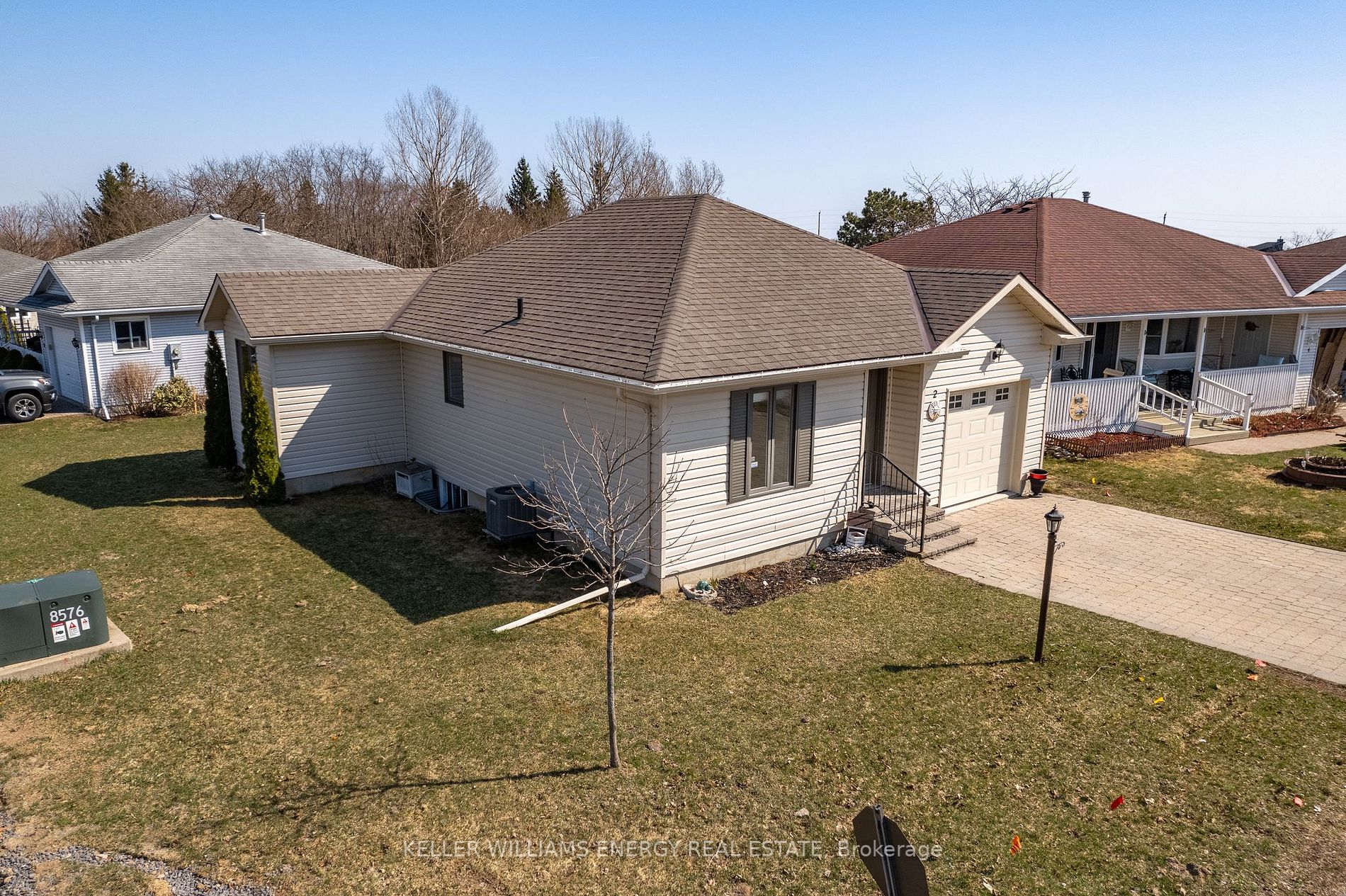 2 Cretney Dr