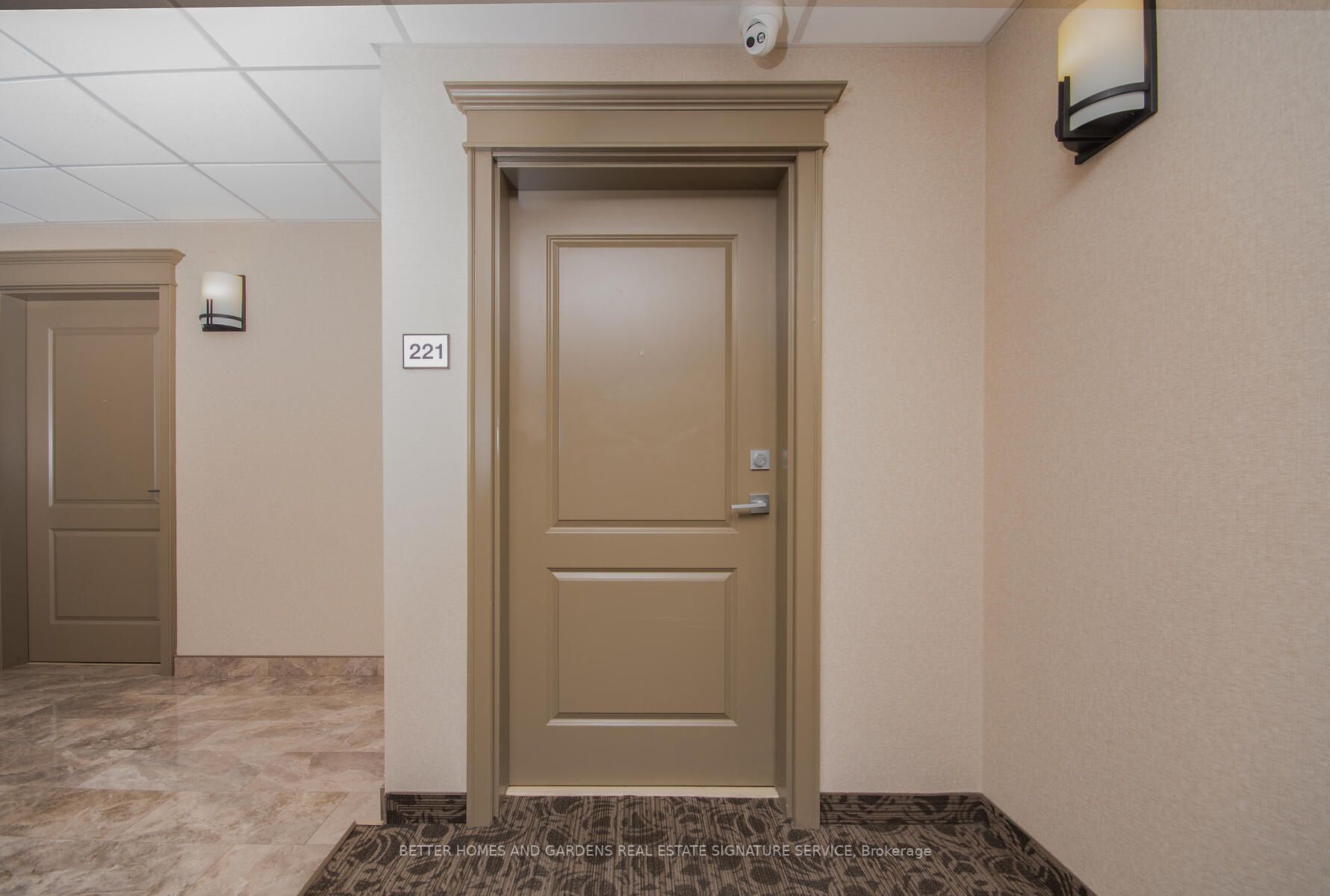 101 Shoreview Pl, #221