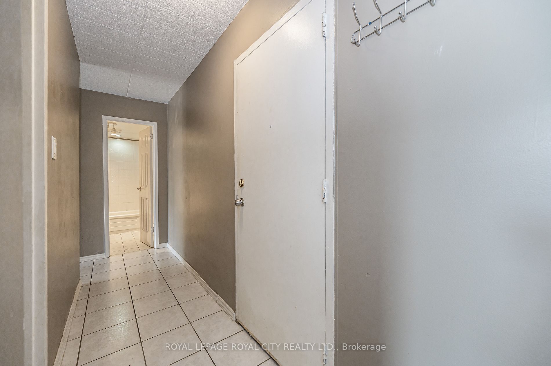 105 Conroy Cres, #103