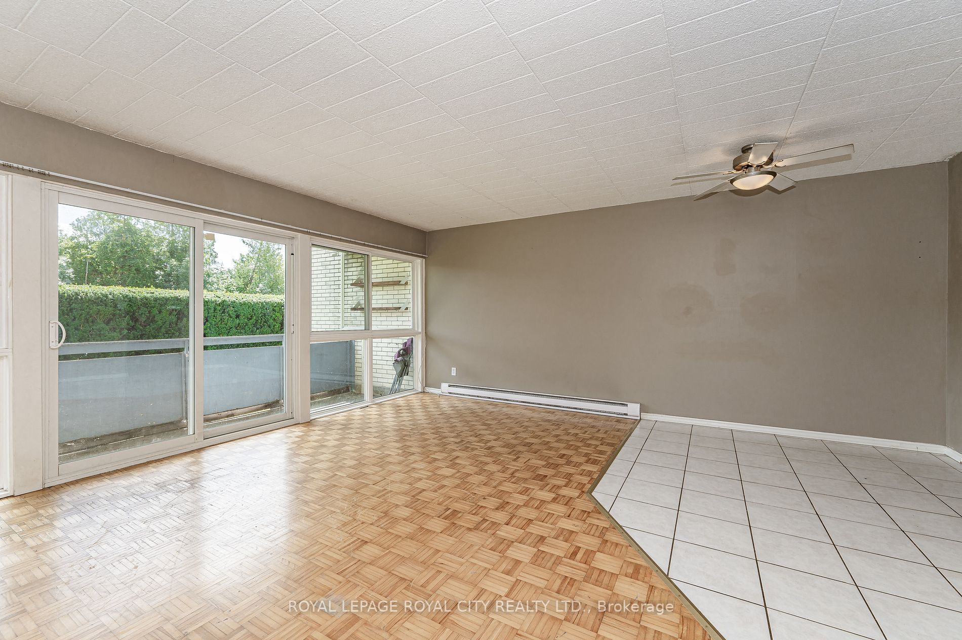105 Conroy Cres, #103