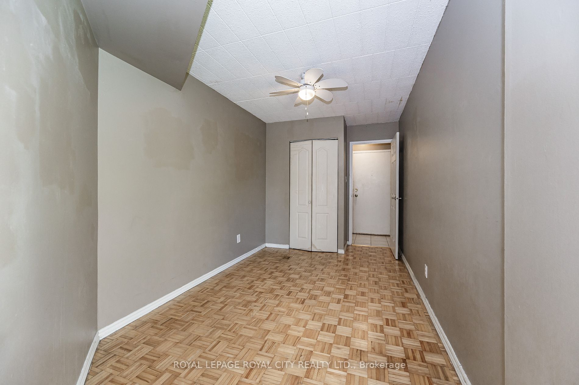 105 Conroy Cres, #103
