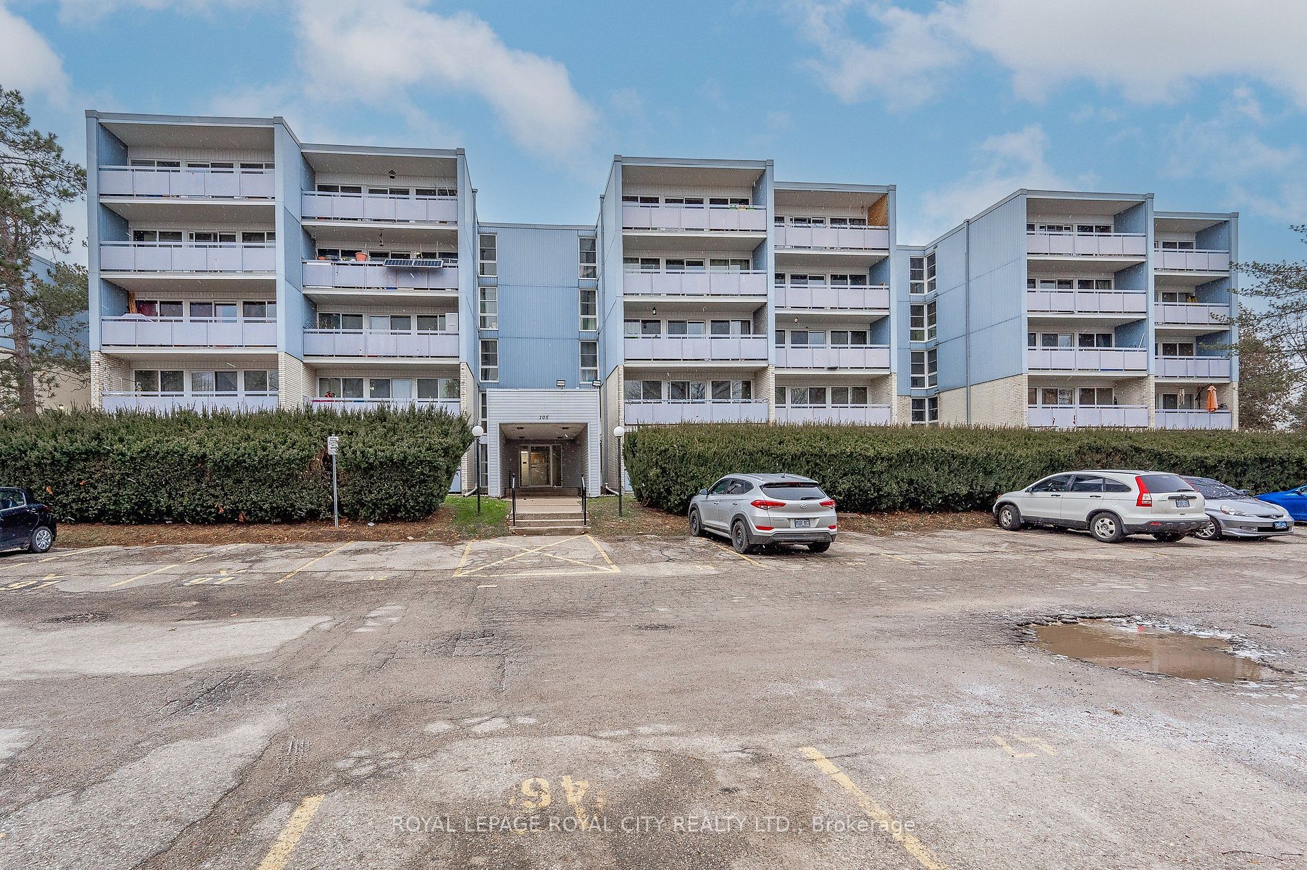 105 Conroy Cres, #103