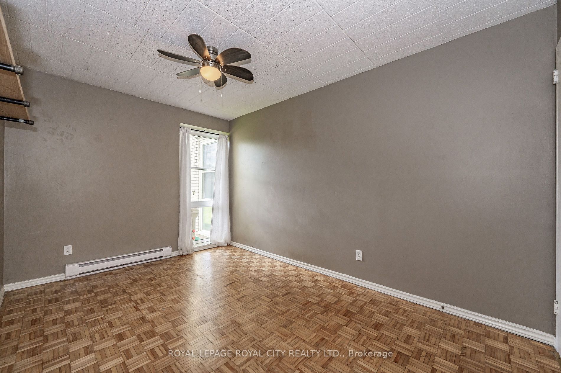 105 Conroy Cres, #103