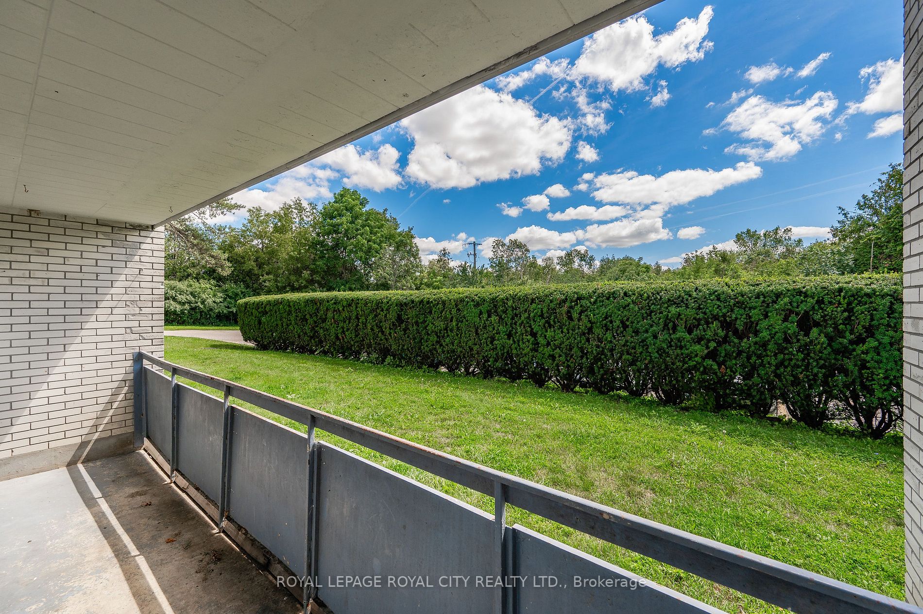 105 Conroy Cres, #103