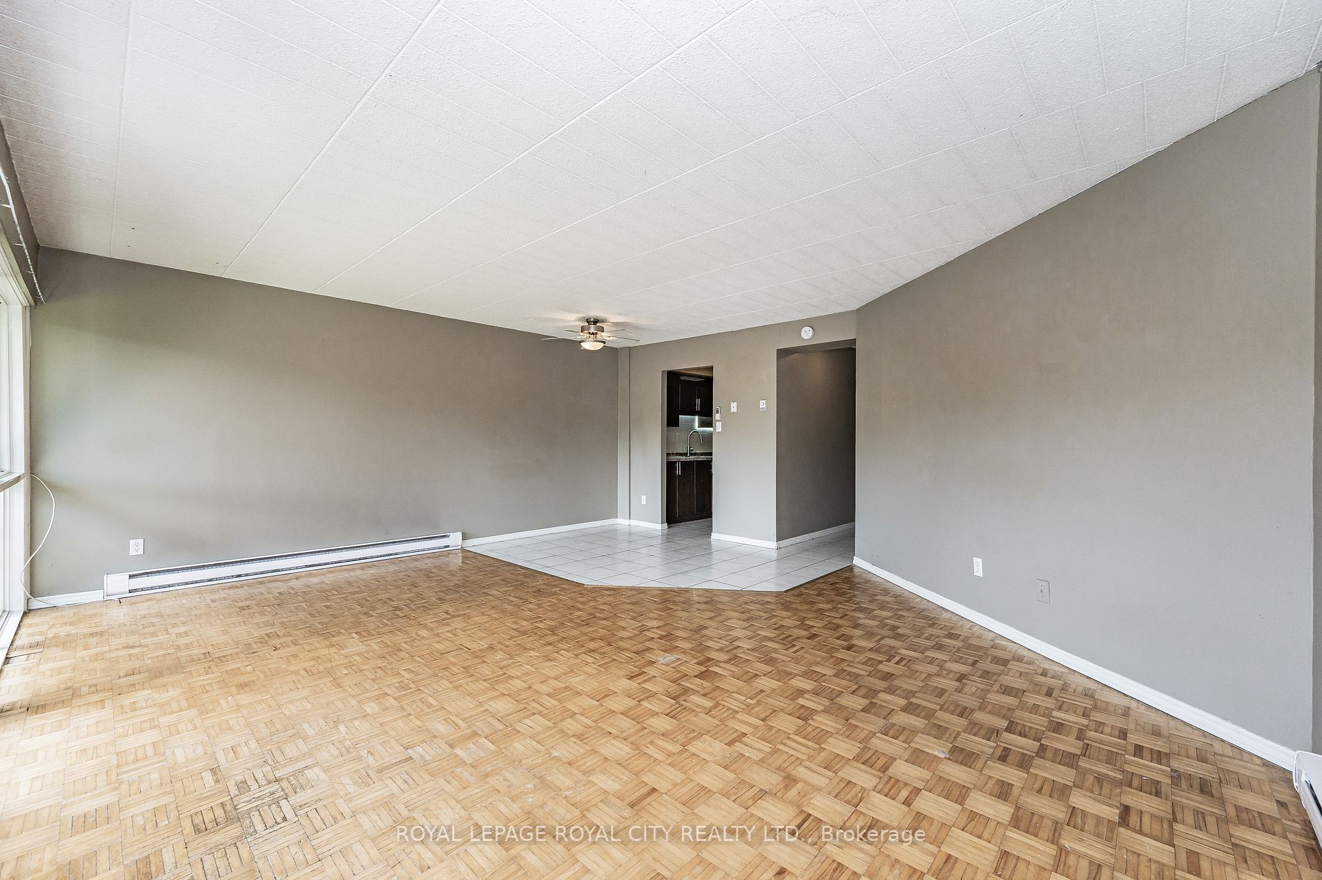 105 Conroy Cres, #103