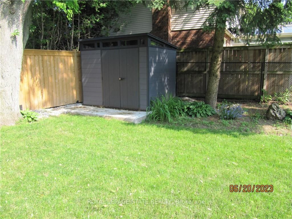 26 Abbey Close
