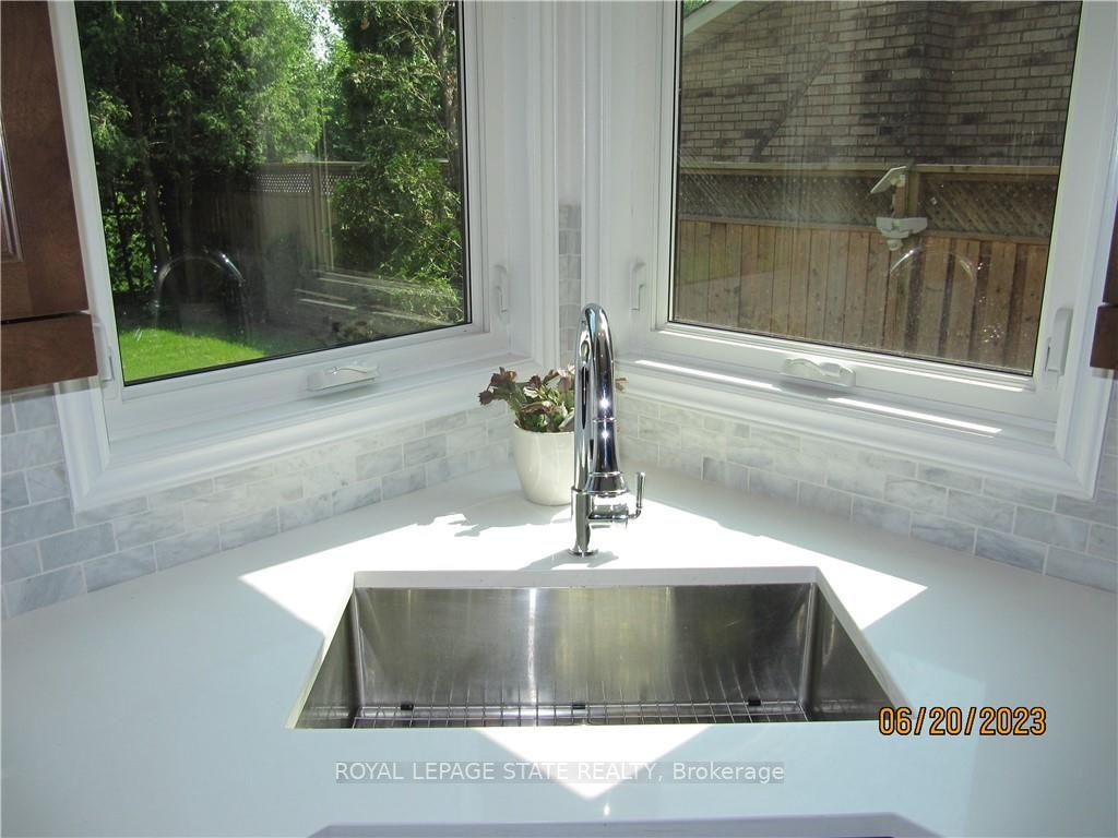 26 Abbey Close