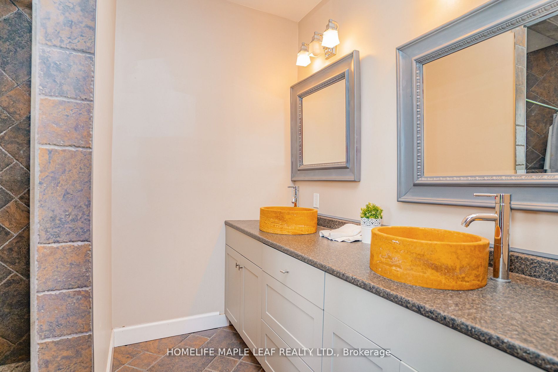 Listing X6741442 - Large Photo # 33