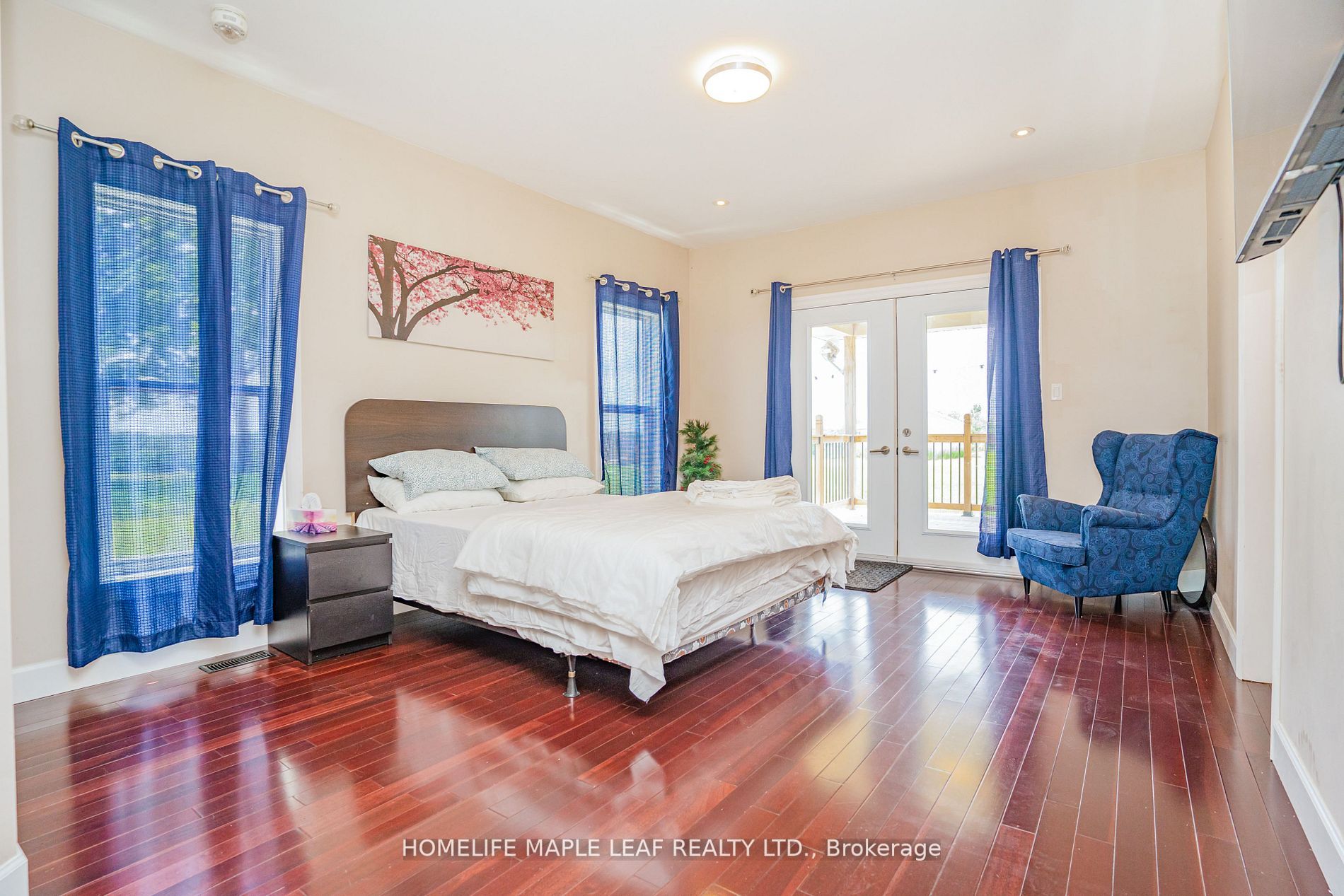 Listing X6741442 - Large Photo # 32