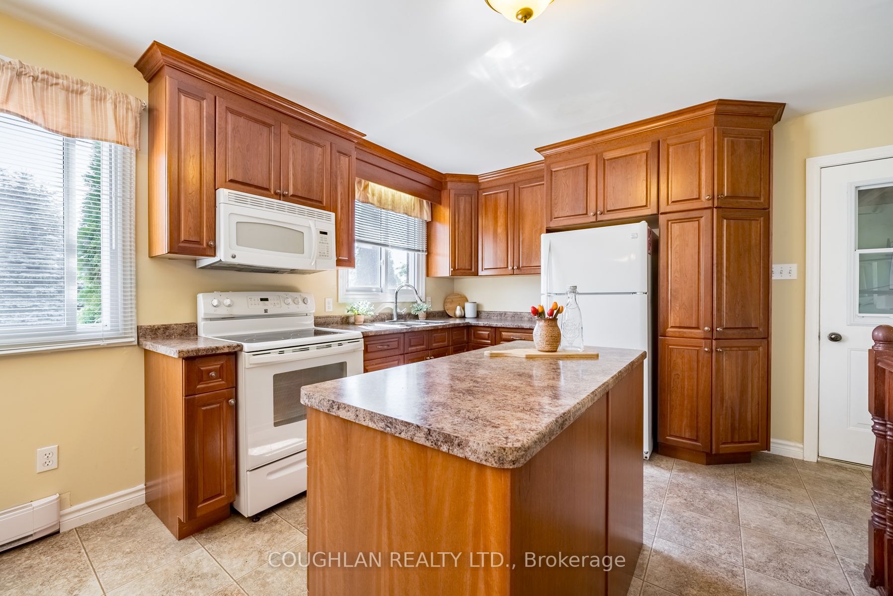 431 Old Surrey Lane