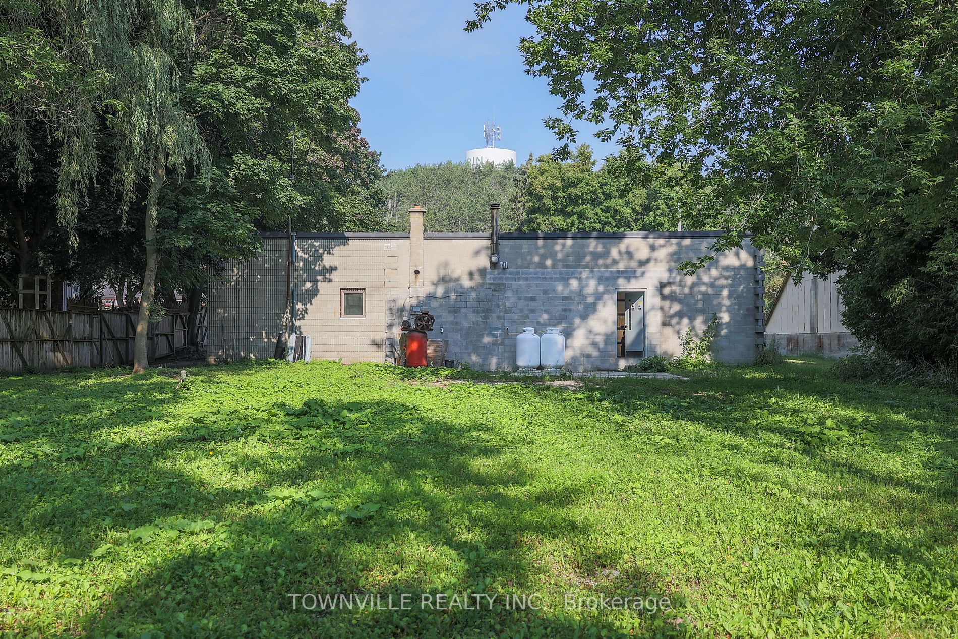 9591 Wellington Rd