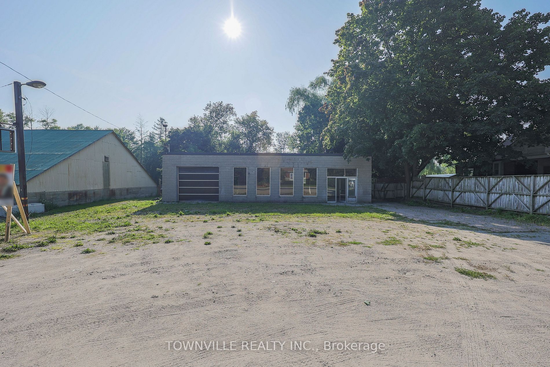 9591 Wellington Rd