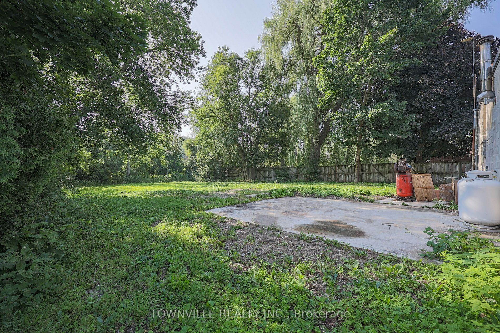 9591 Wellington Rd
