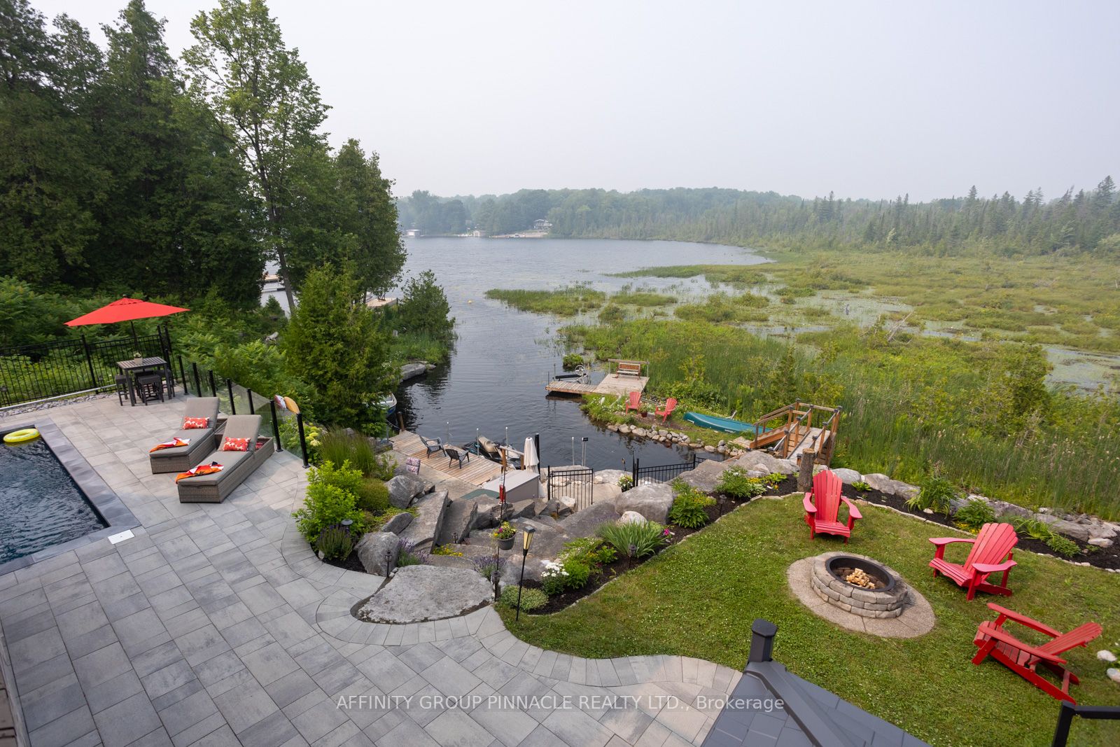 10 Bayview Dr