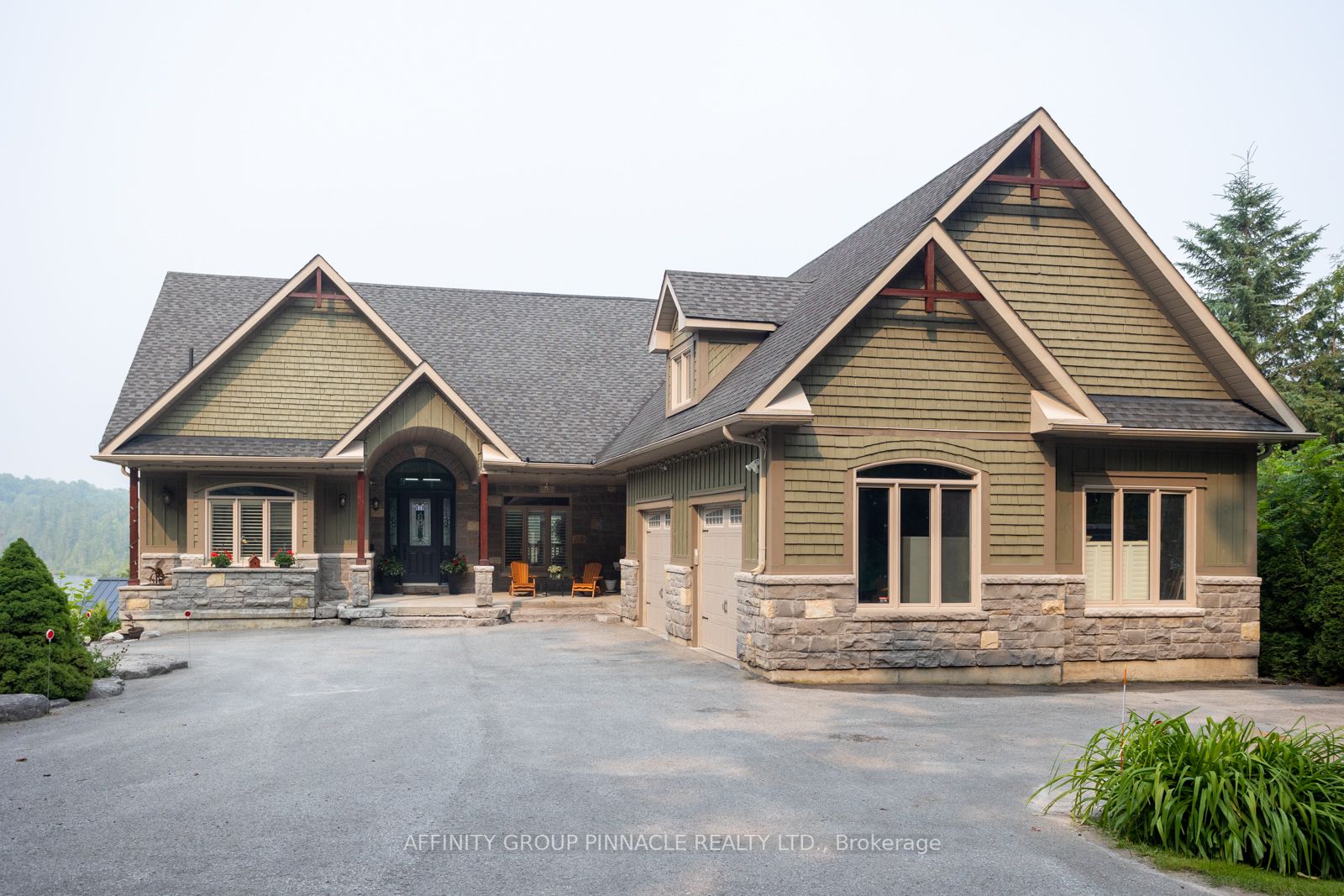 10 Bayview Dr