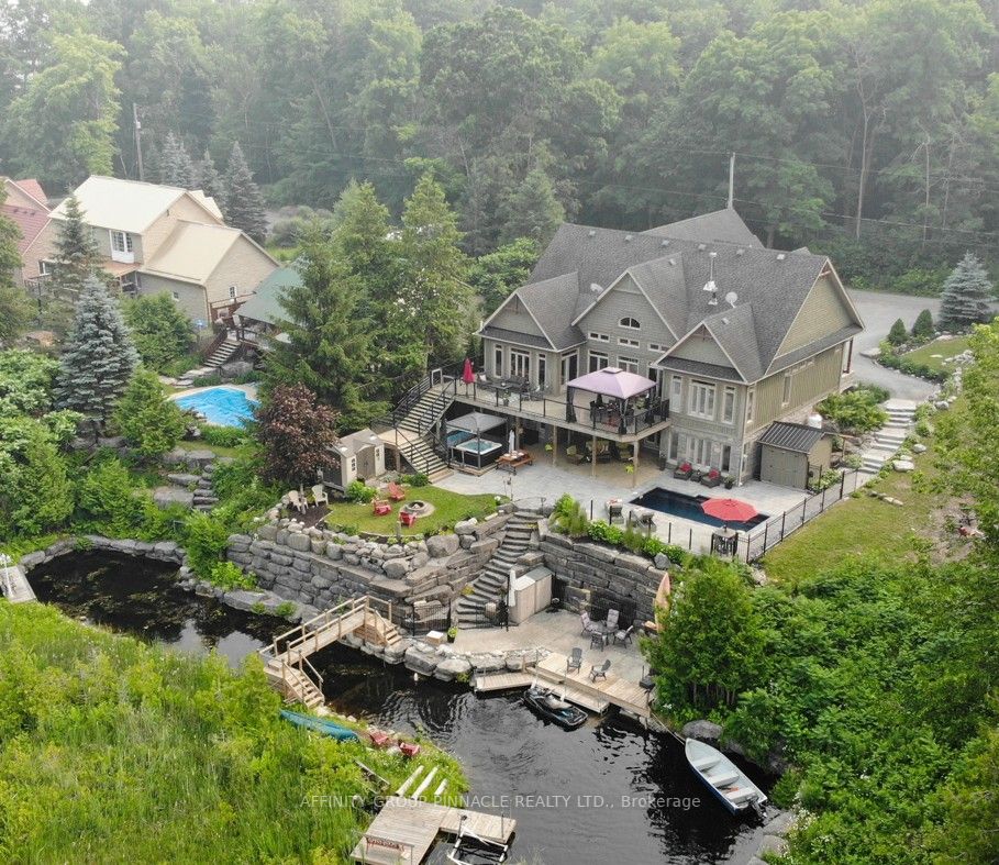 10 Bayview Dr