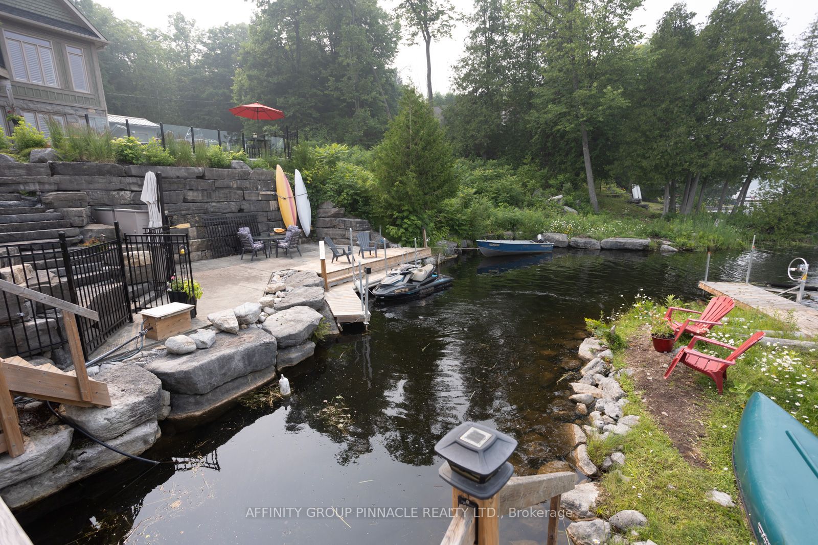 10 Bayview Dr