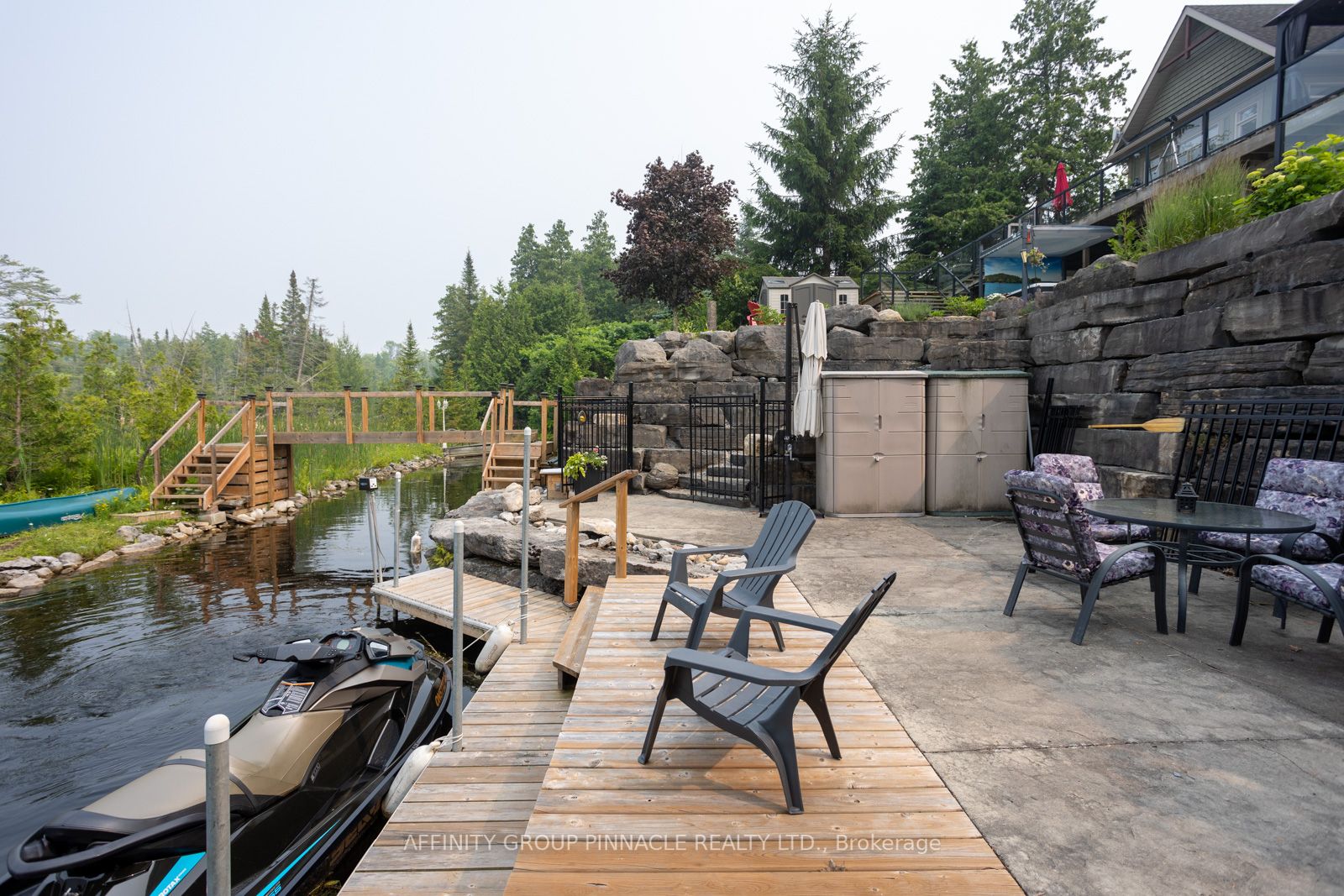 10 Bayview Dr