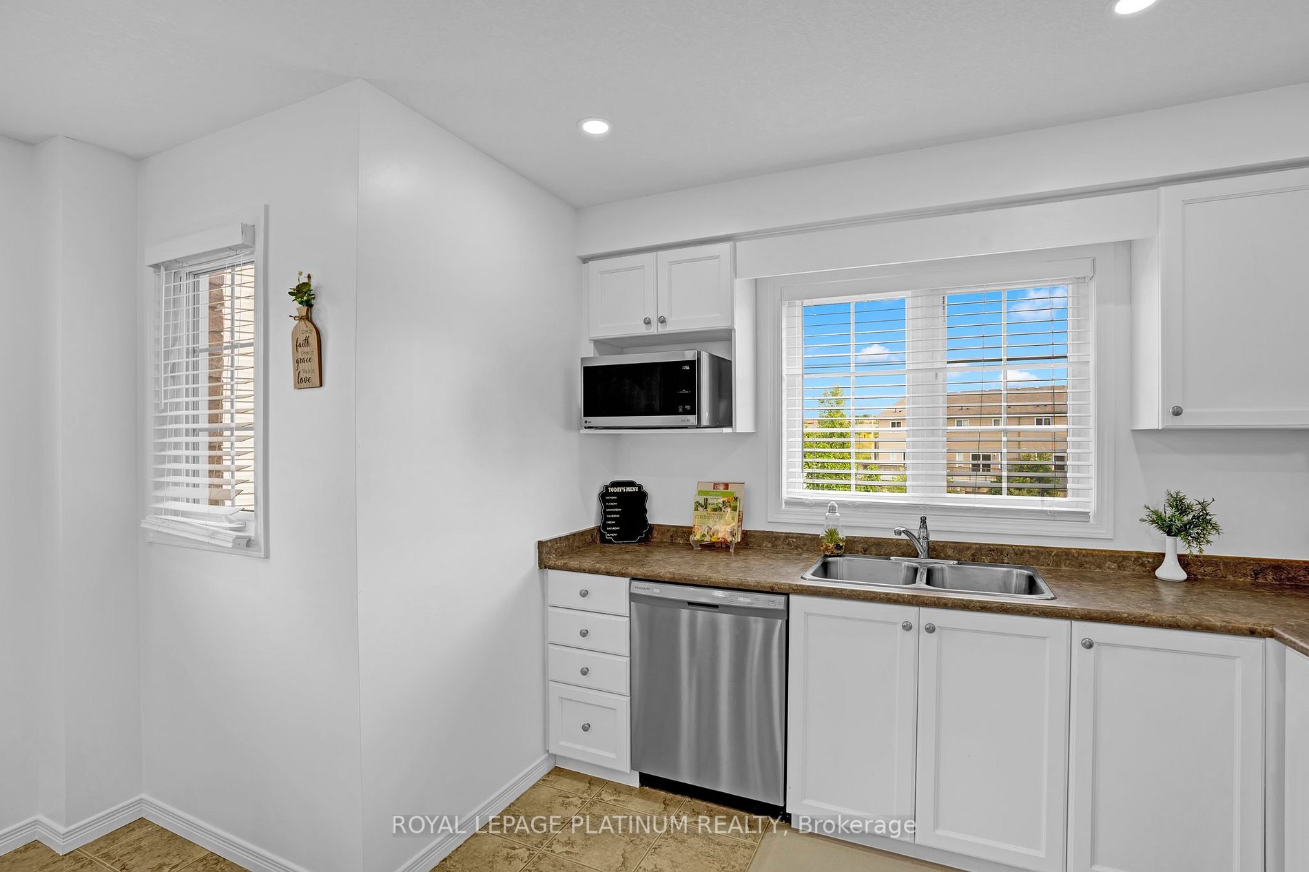 285 Old Huron Road, #6