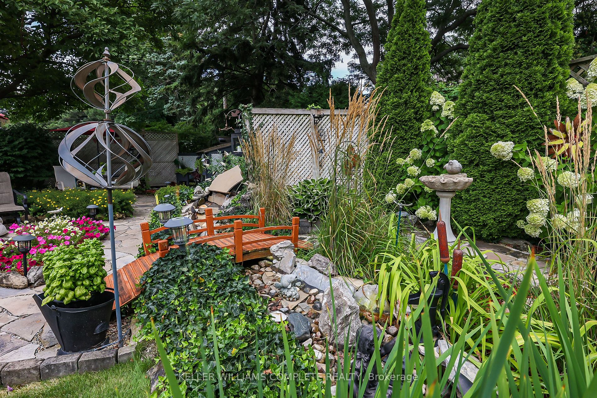 23 Mcnab Dr