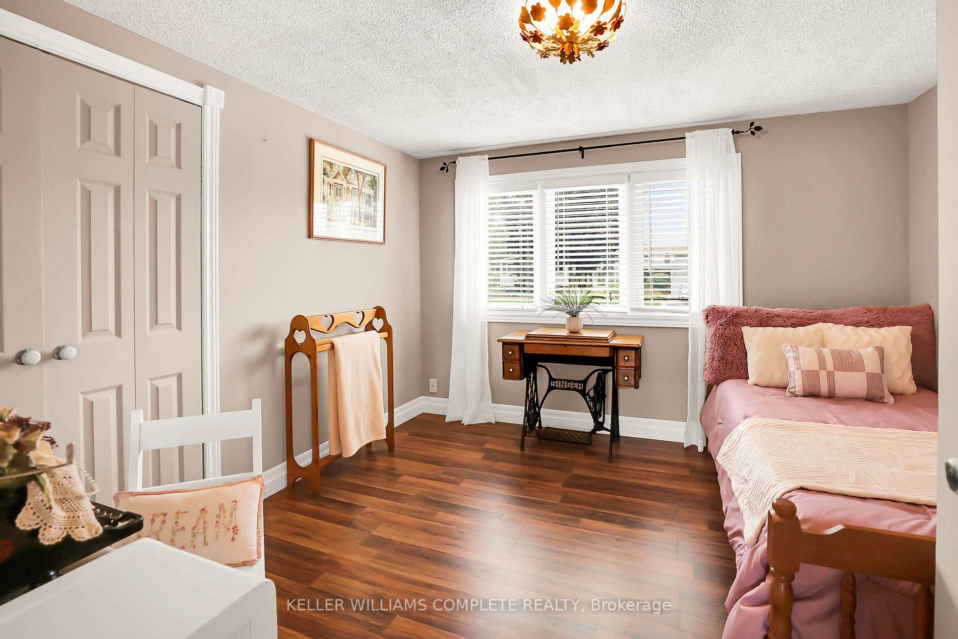 23 Mcnab Dr