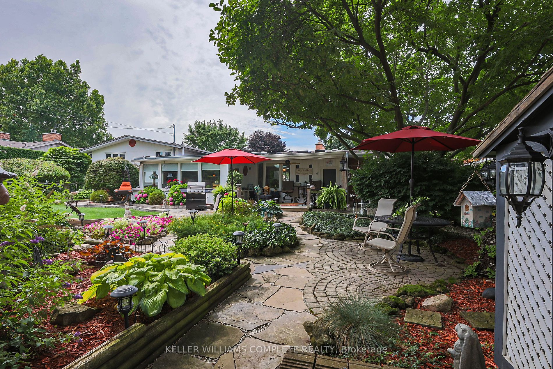 23 Mcnab Dr