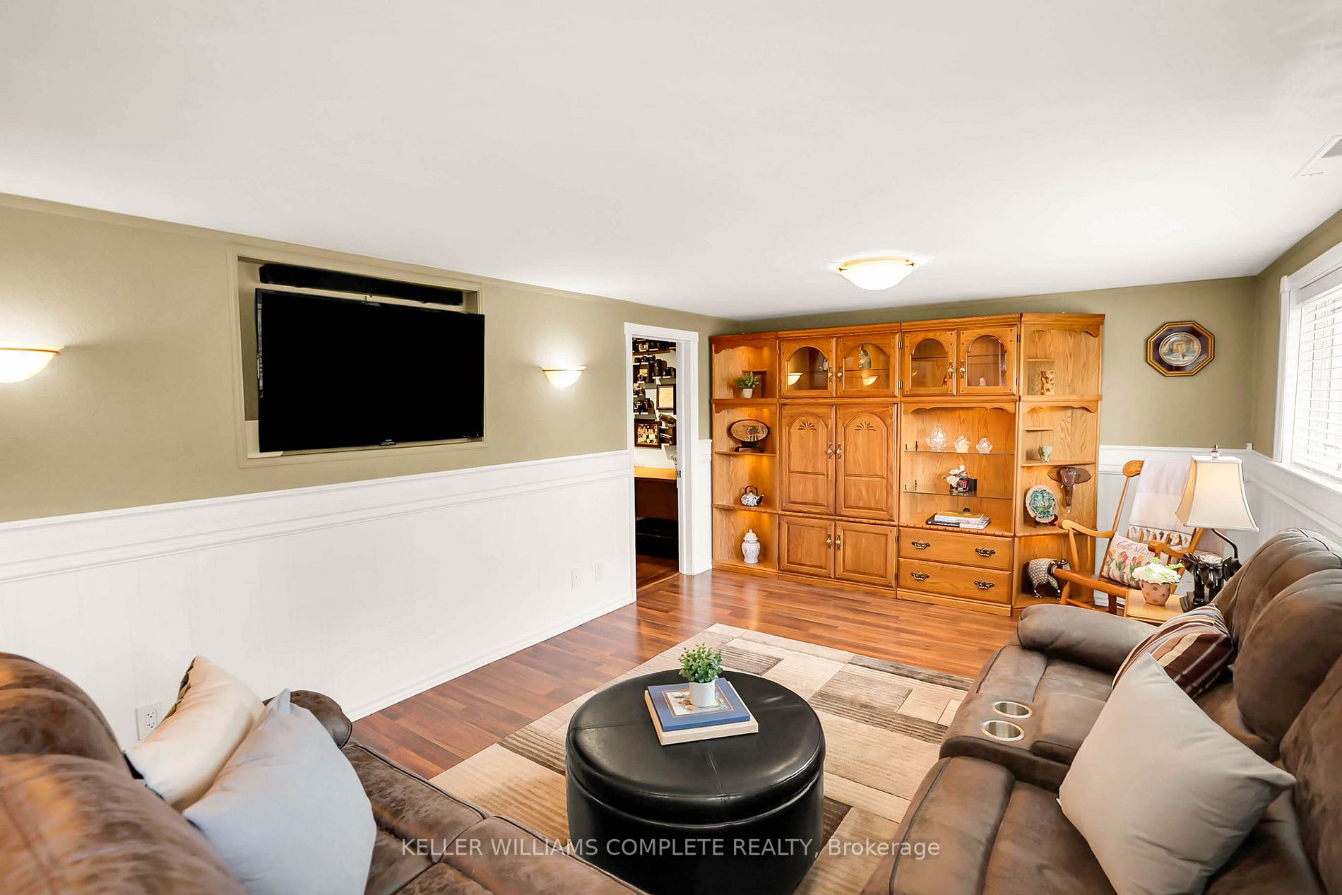 23 Mcnab Dr