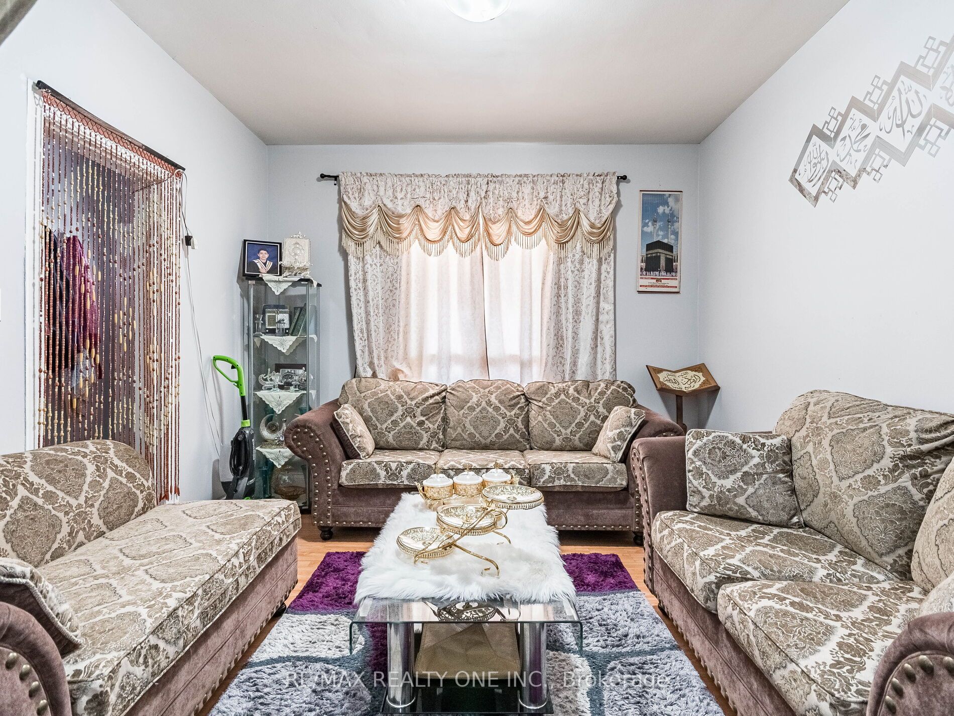 79 Chestnut Ave