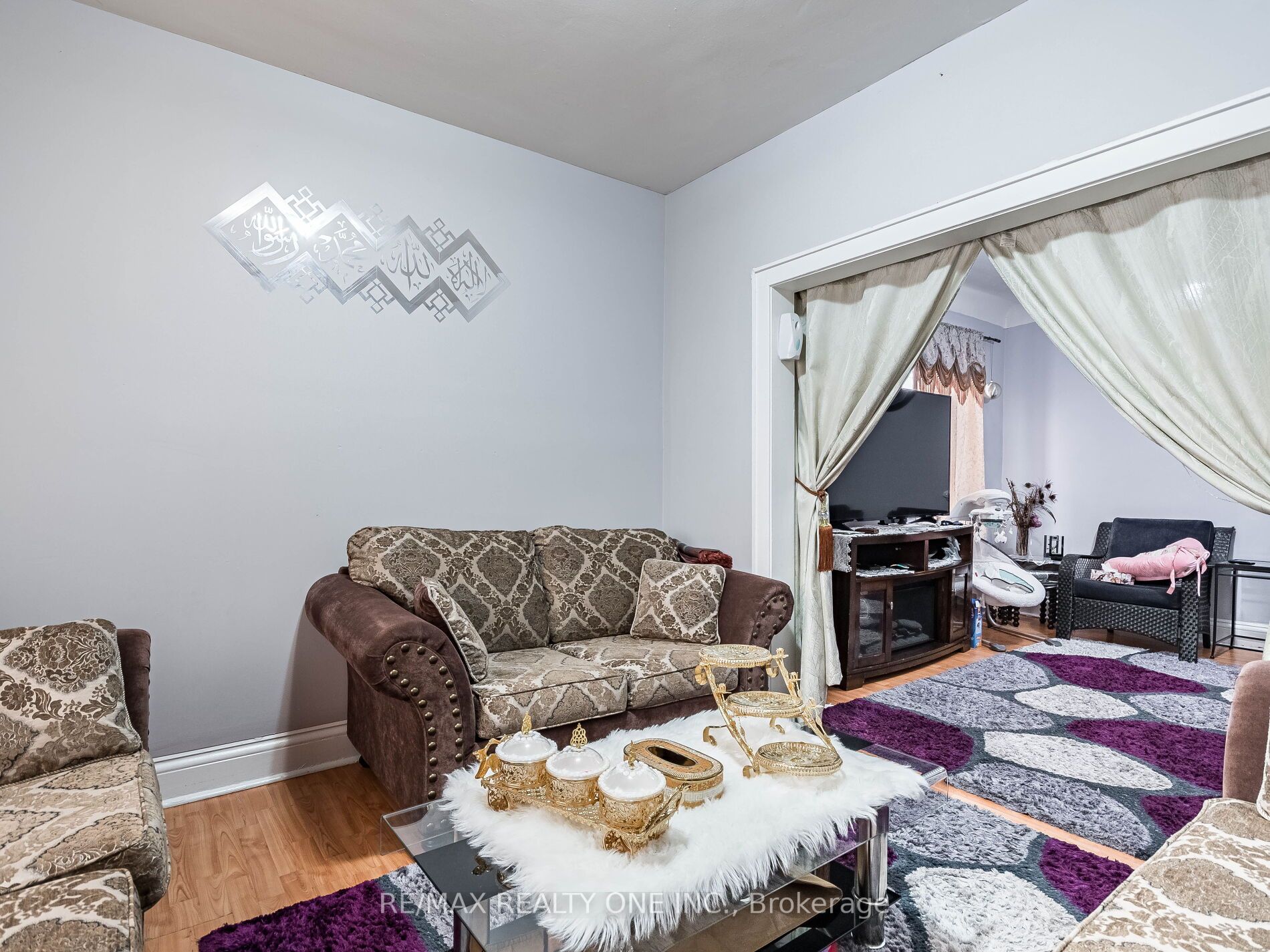 79 Chestnut Ave