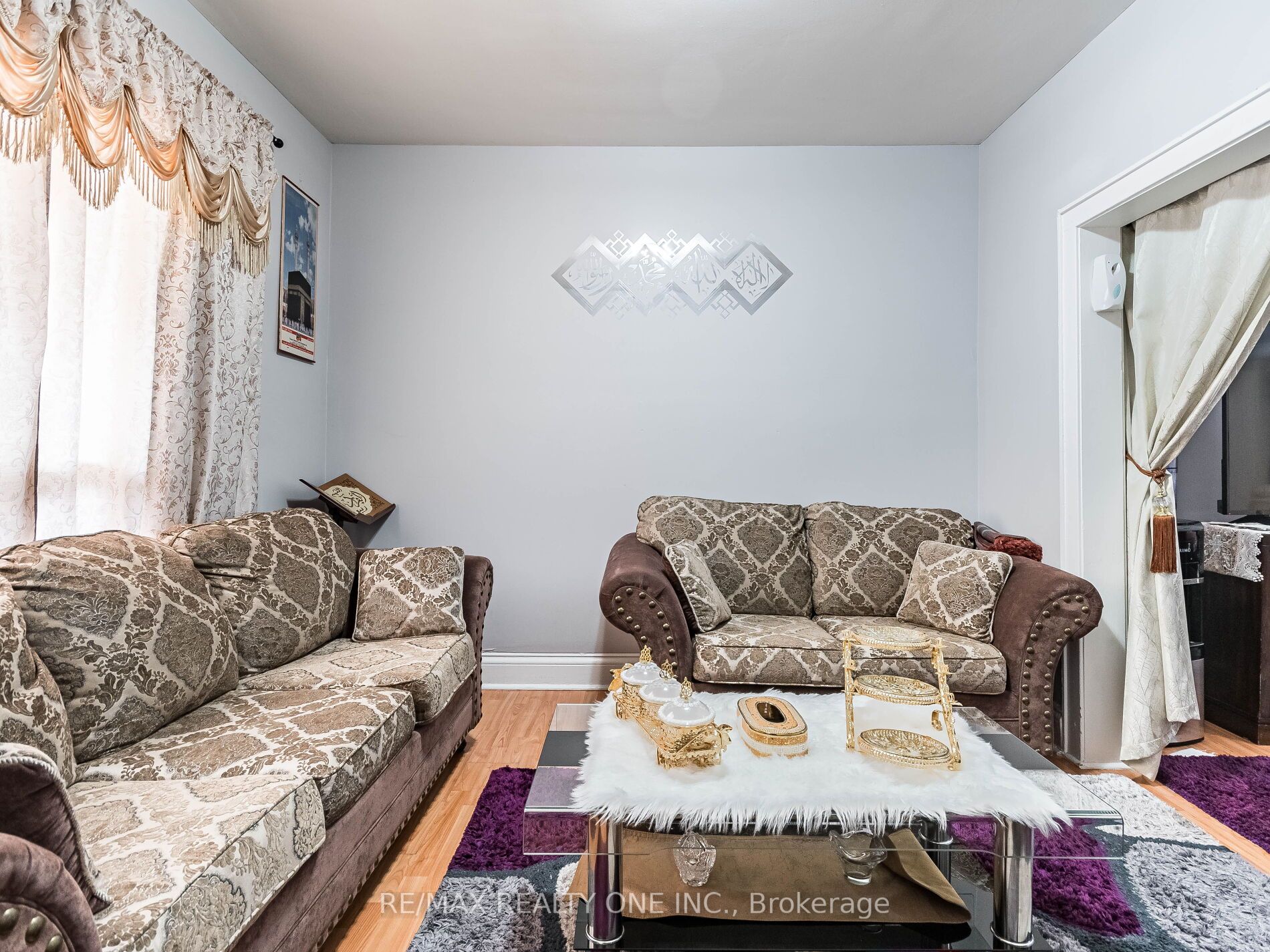 79 Chestnut Ave