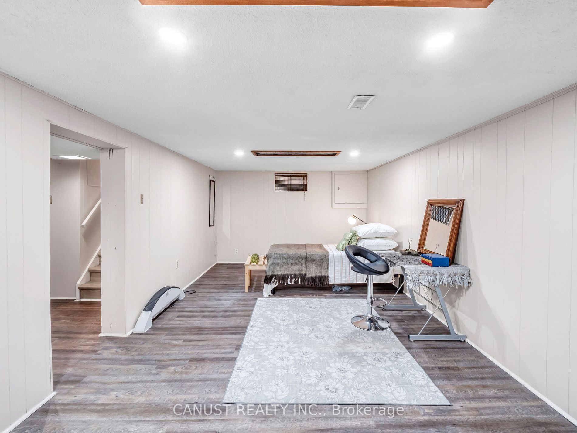 398 Kerman Ave