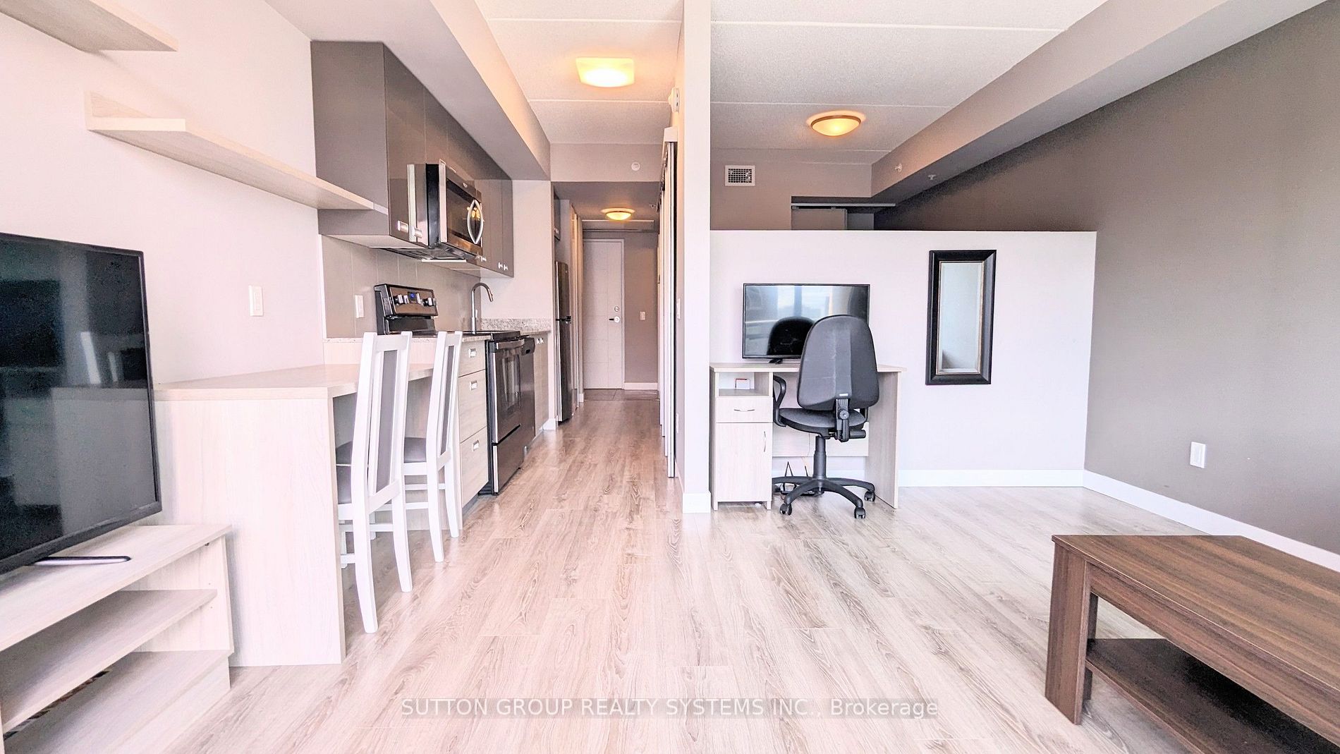 250 Albert St, #504