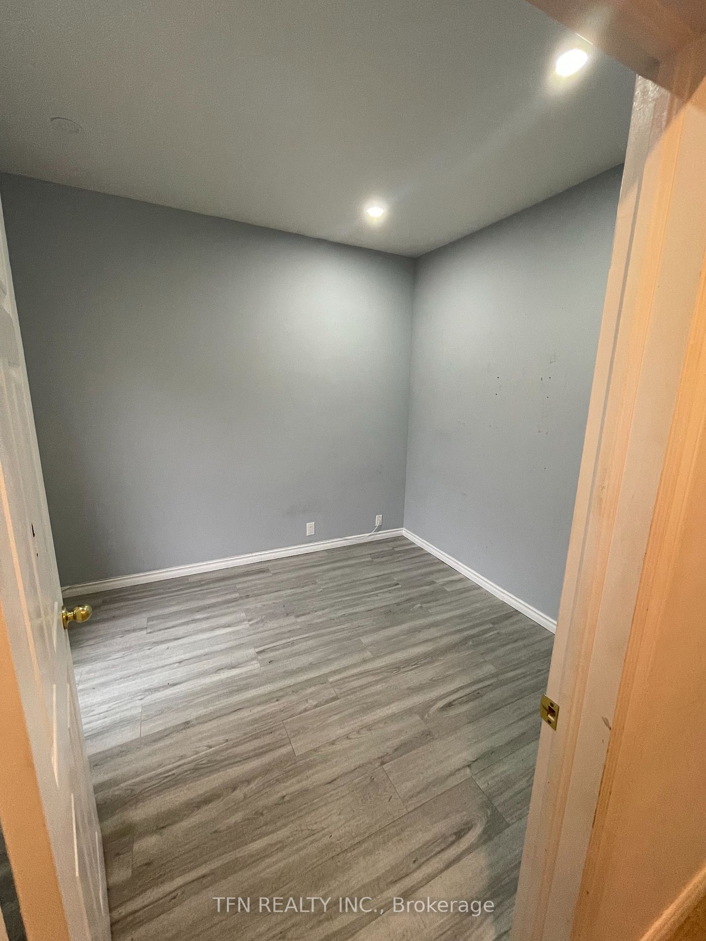 36 Douglas Avenue