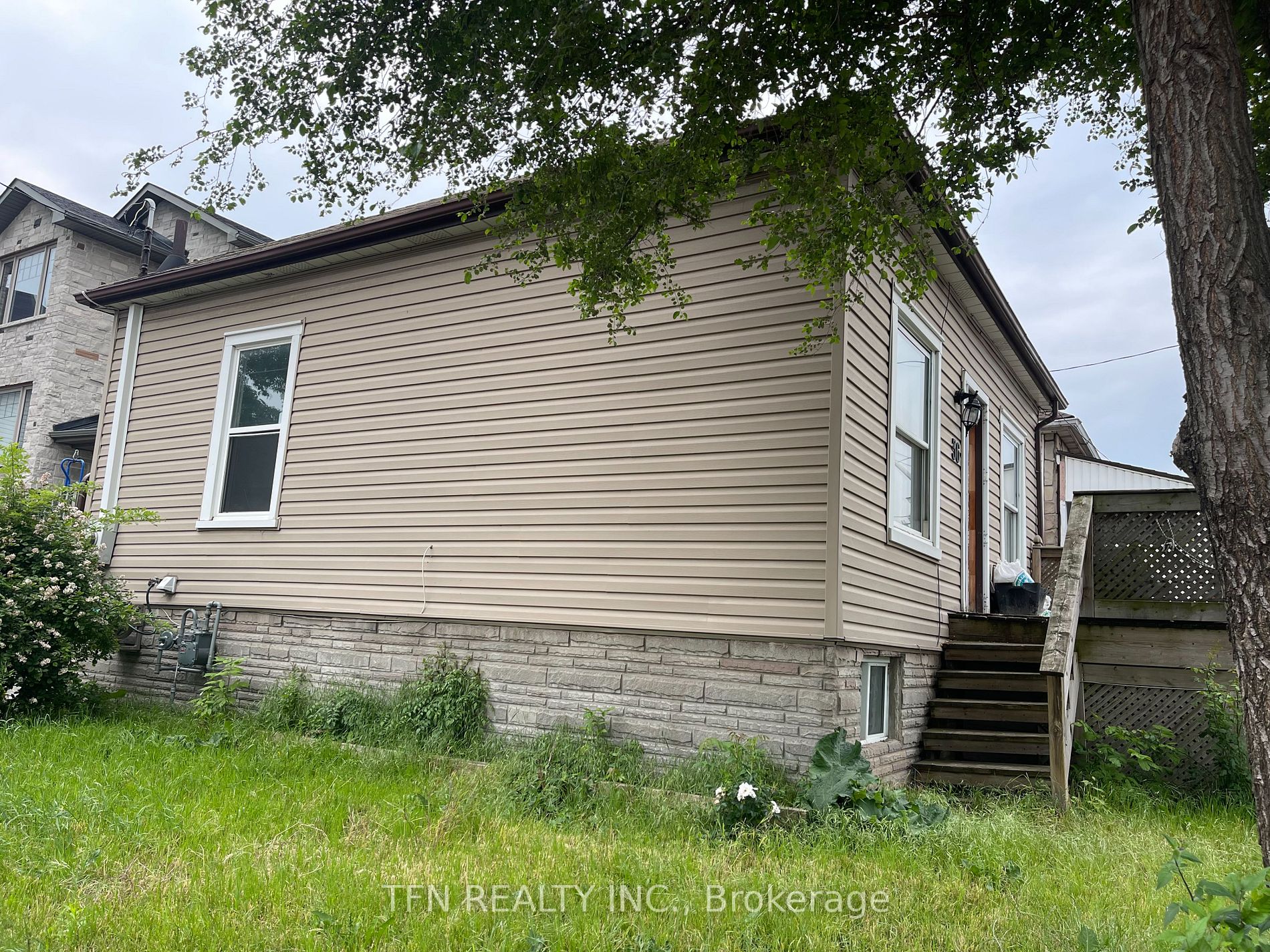 36 Douglas Avenue